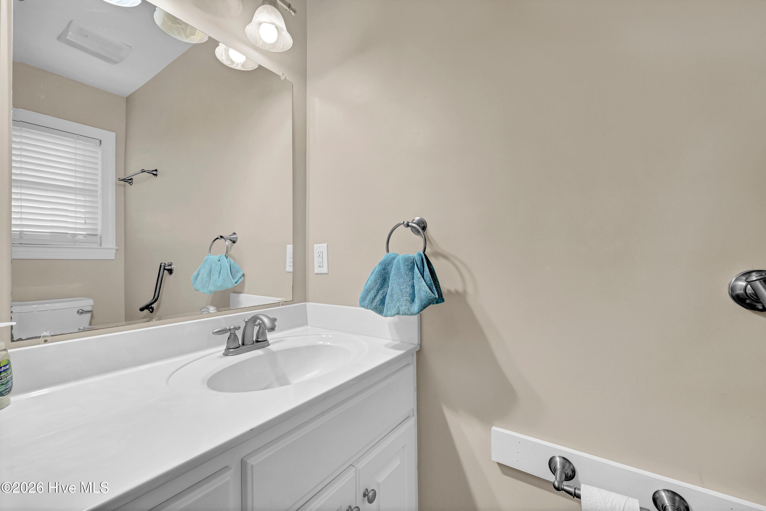 1103 N New River Drive Property Photo 27