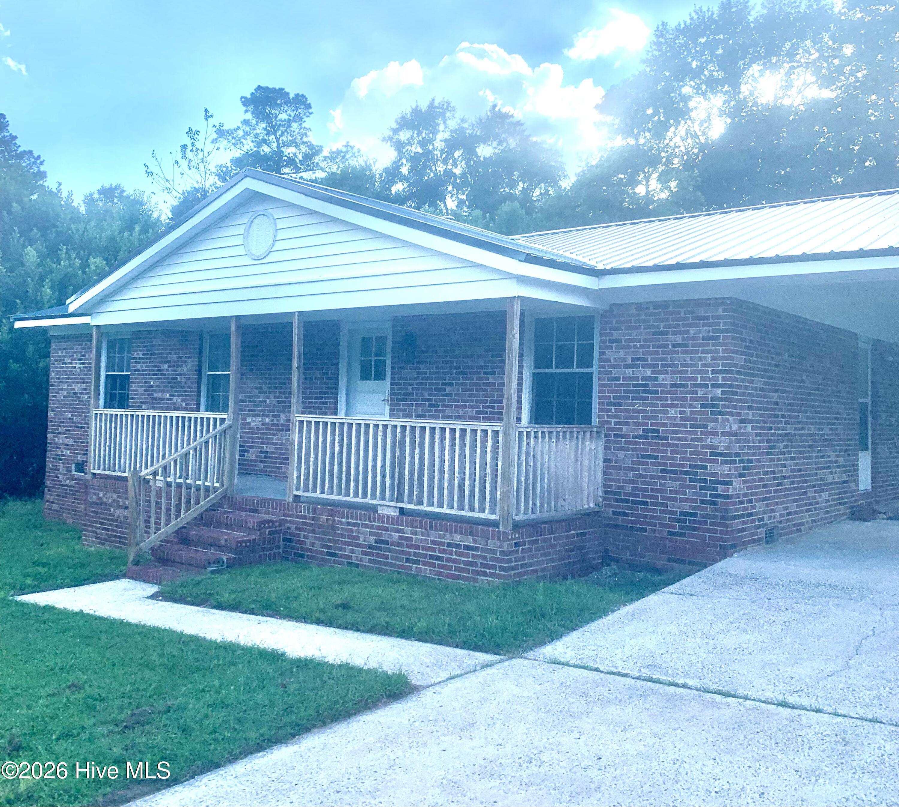 311 Edisto Avenue Property Photo 1