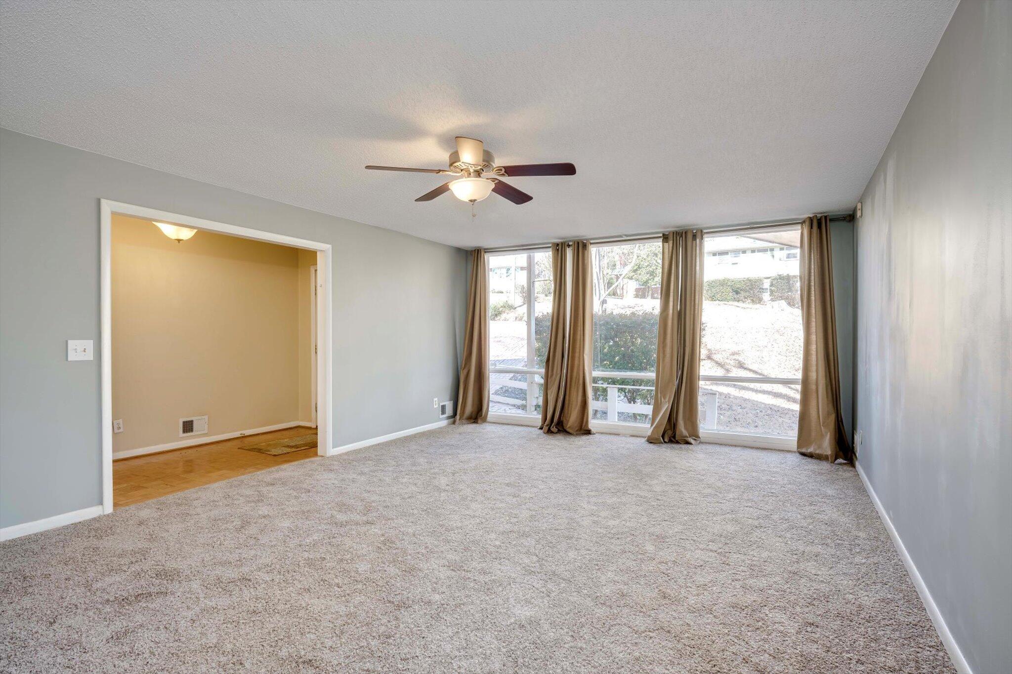 715 Hammond Drive Property Photo 7
