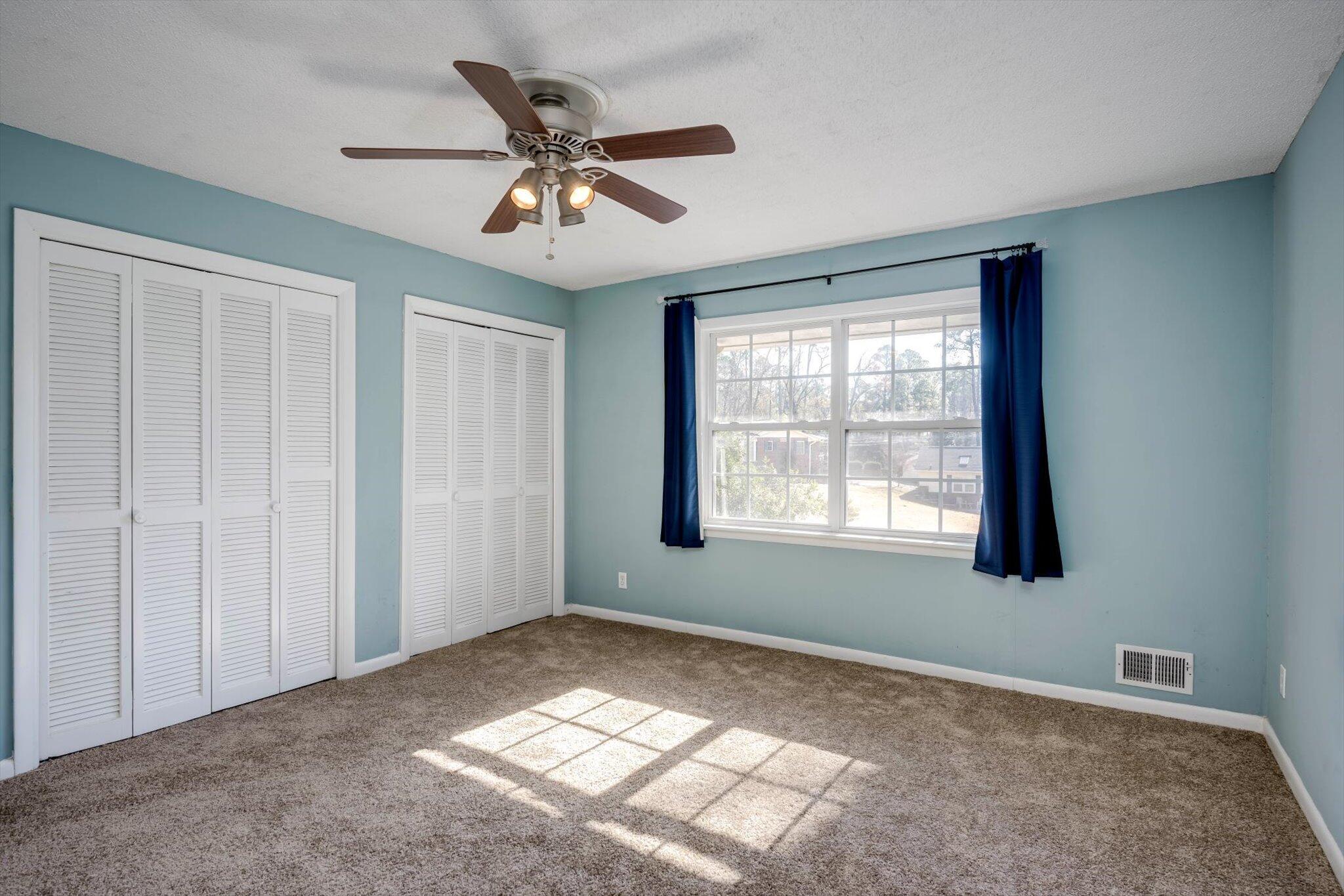715 Hammond Drive Property Photo 25