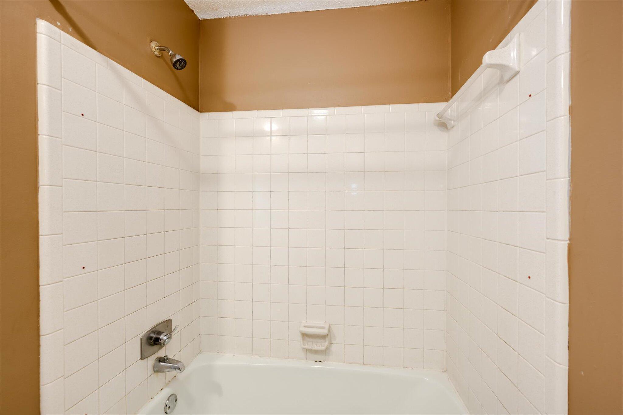715 Hammond Drive Property Photo 32