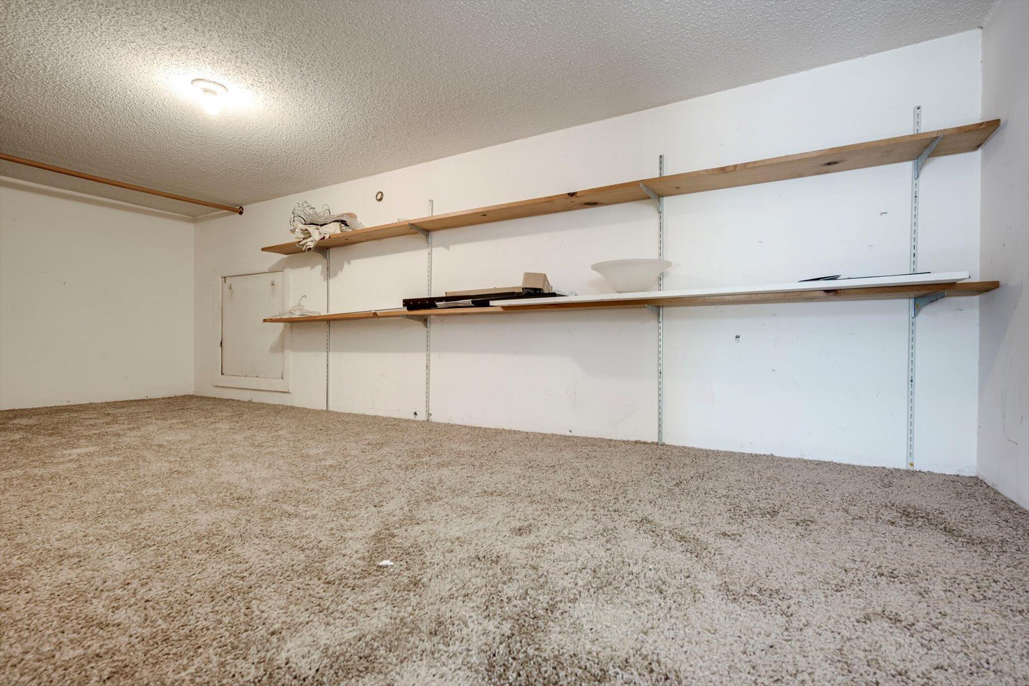 715 Hammond Drive Property Photo 35