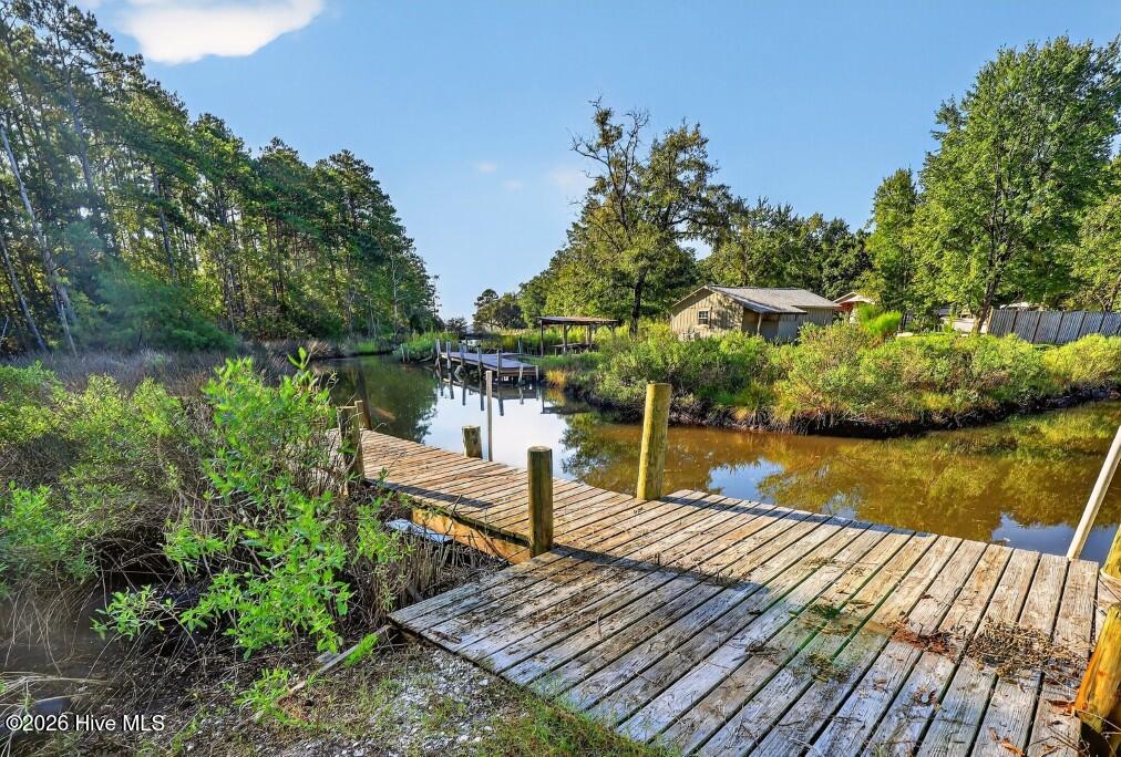 1402 Lynchs Beach Loop Road Property Photo 9