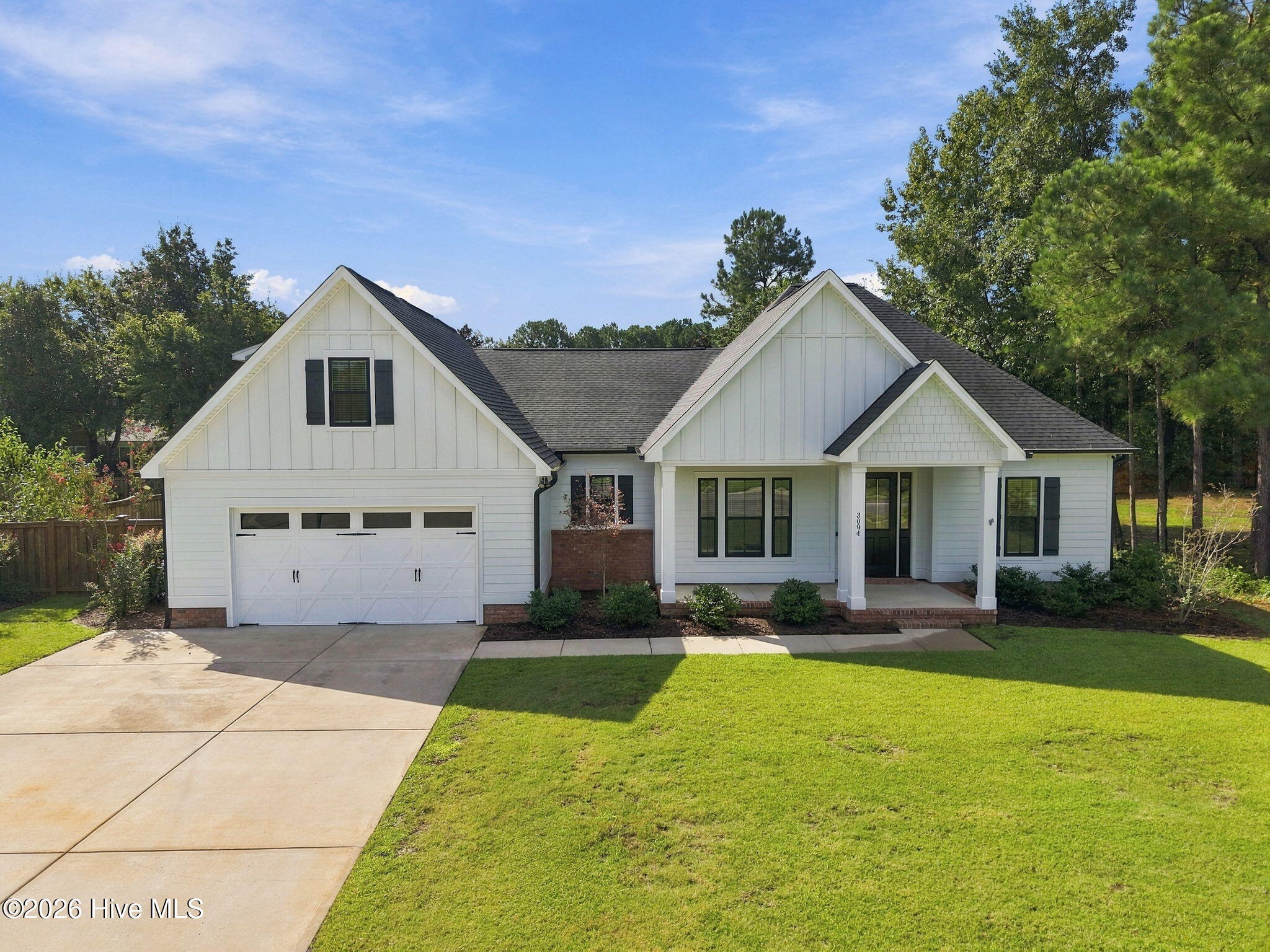 3094 Woodbend Court Property Photo 3