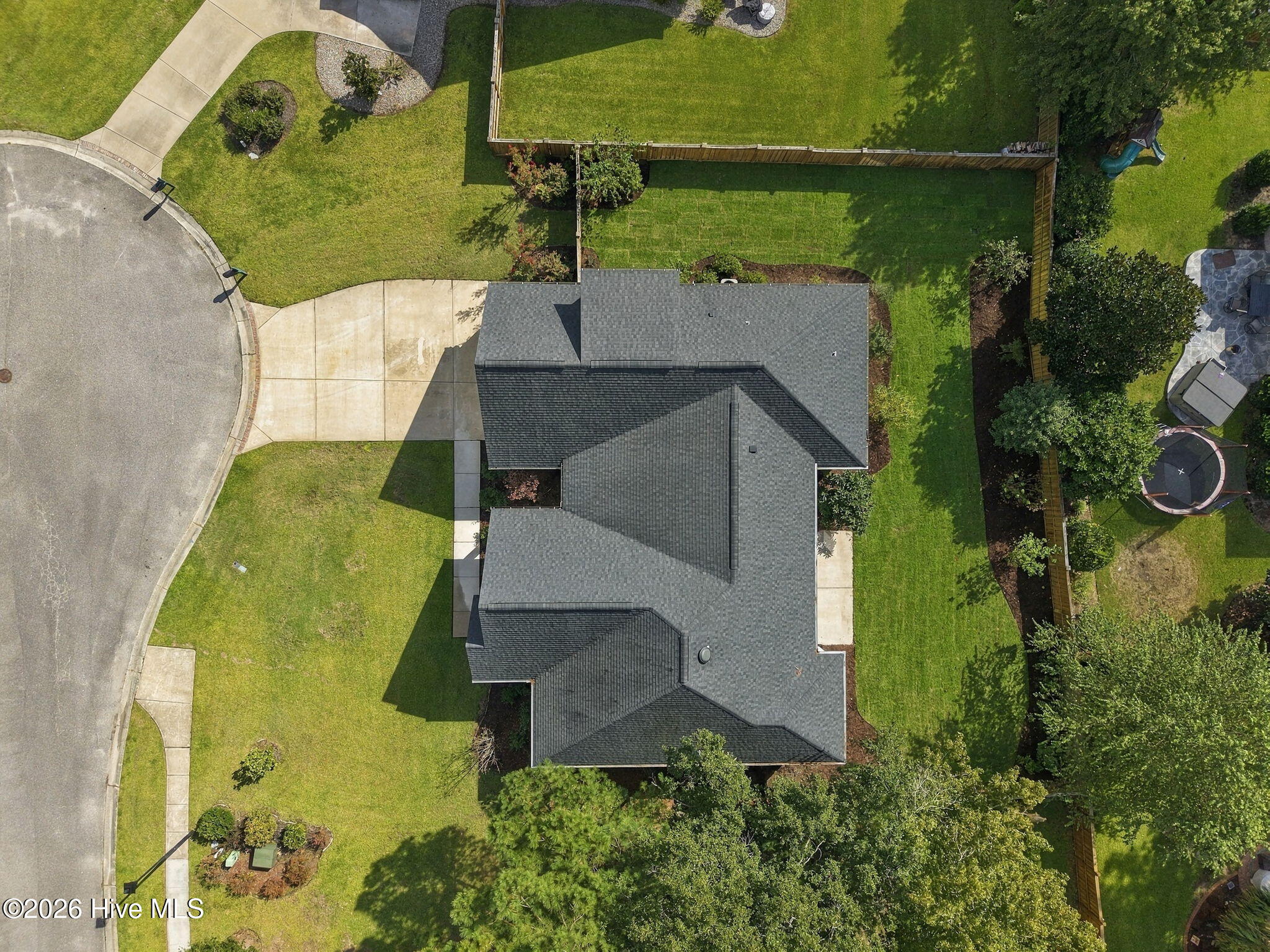 3094 Woodbend Court Property Photo 4