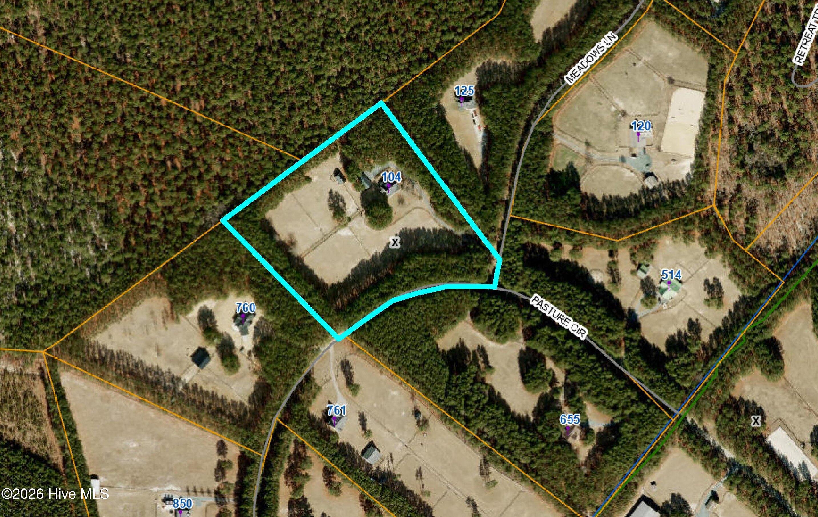 104 Meadows Lane Property Photo 12