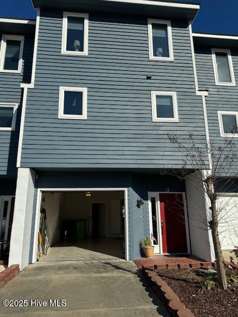 12 Eastern Shore Townhouses Property Photo 3
