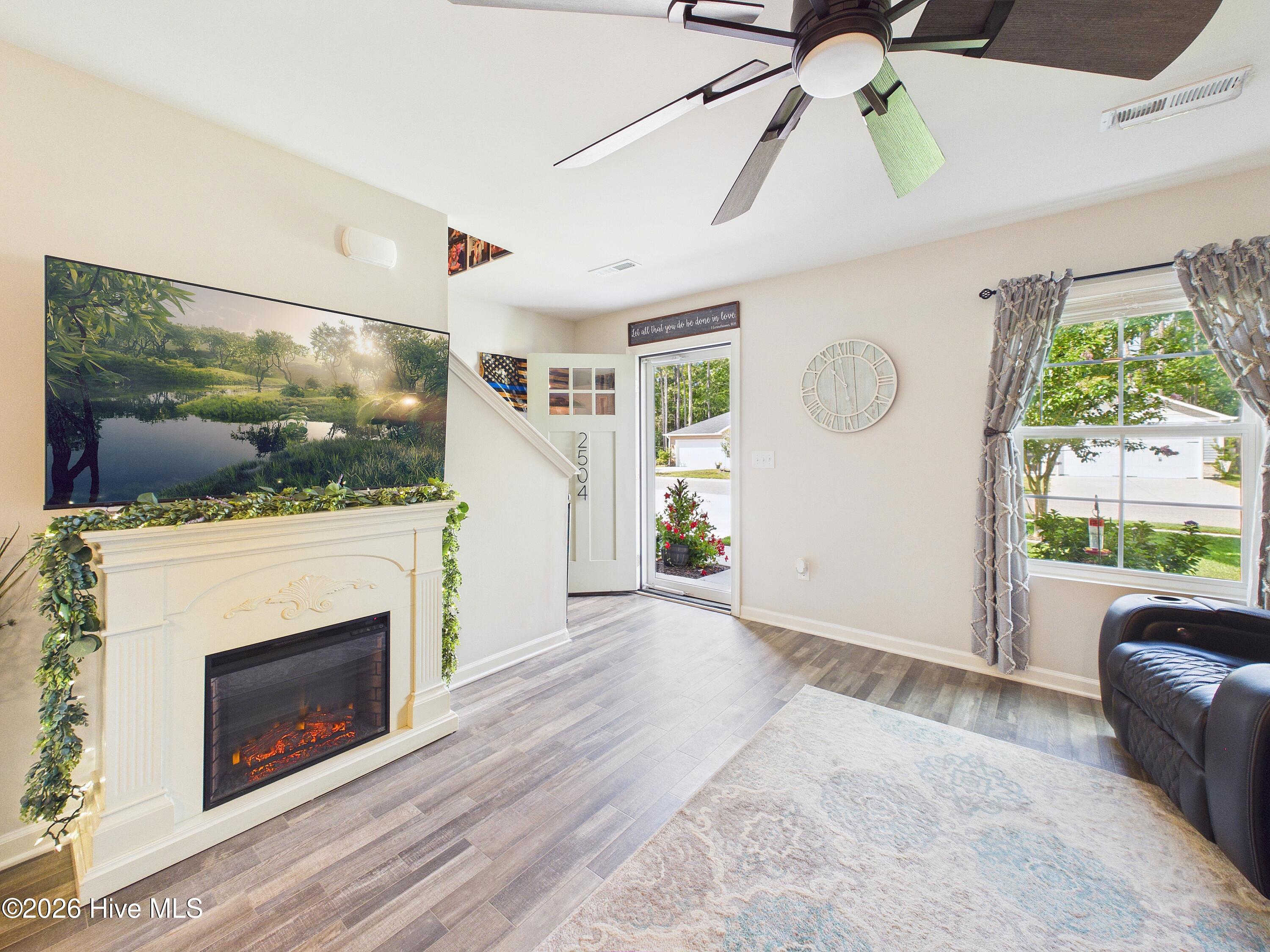 2504 Provence Drive Se Property Photo 9