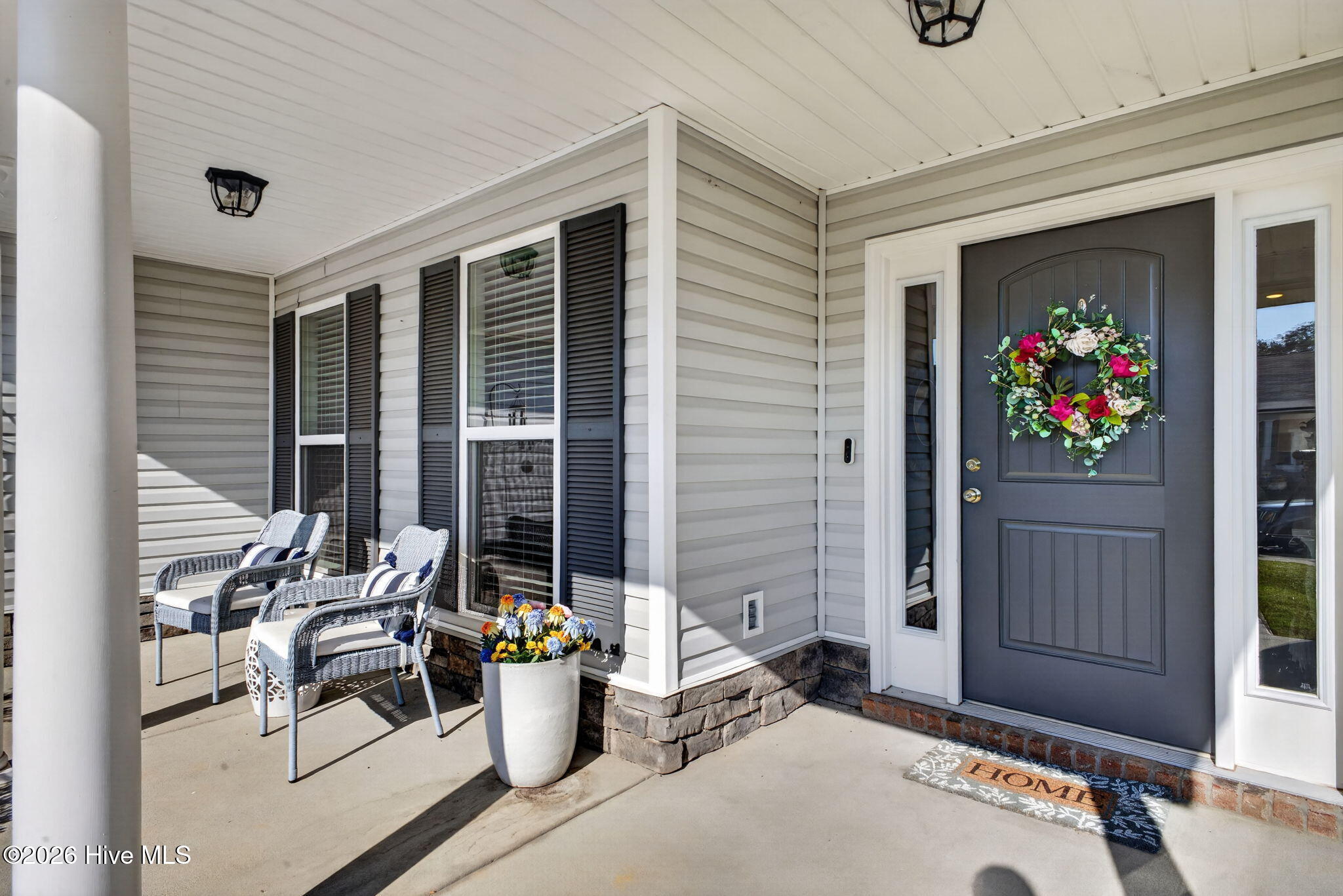 8125 Snelling Drive Property Photo 3