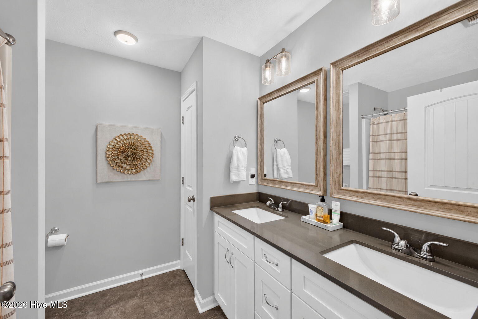 8125 Snelling Drive Property Photo 22