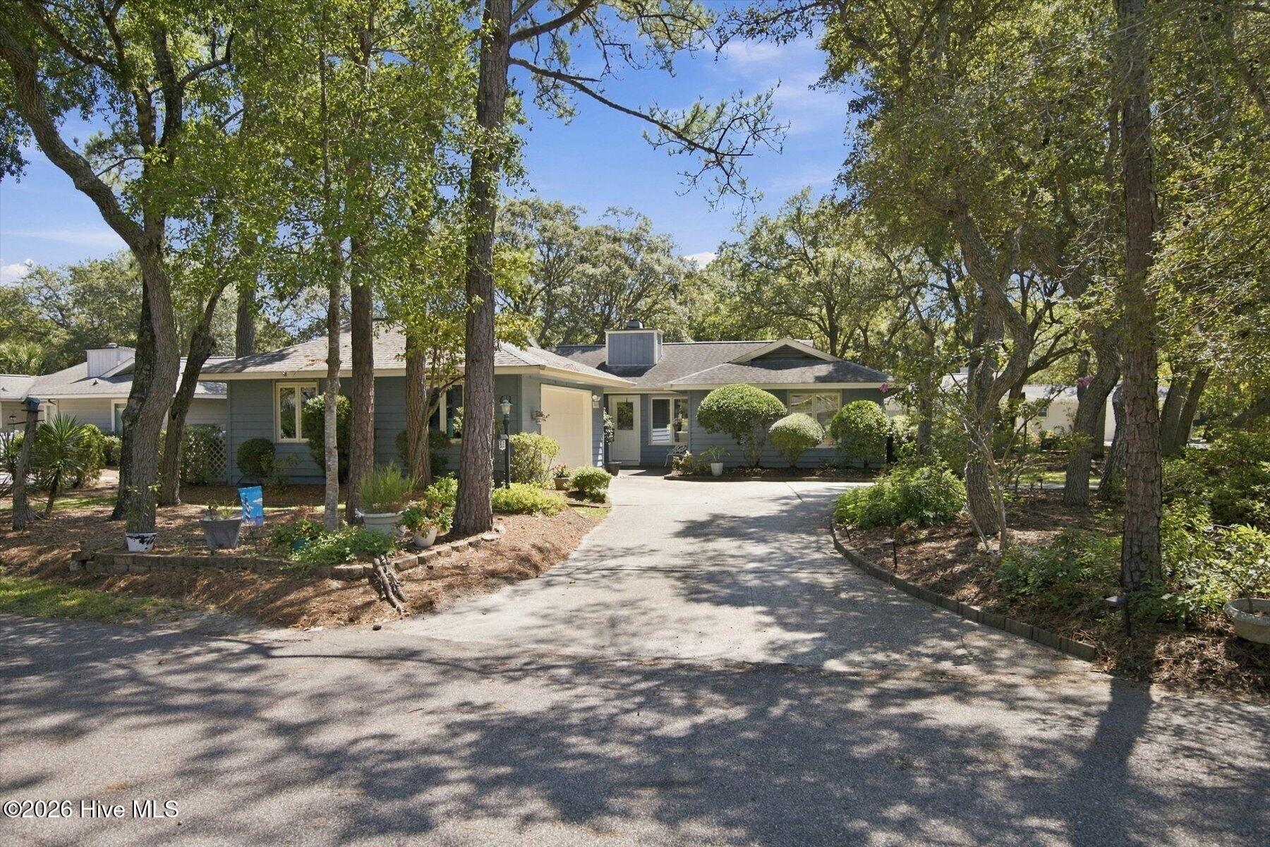 611 Camellia Lane Property Photo 1