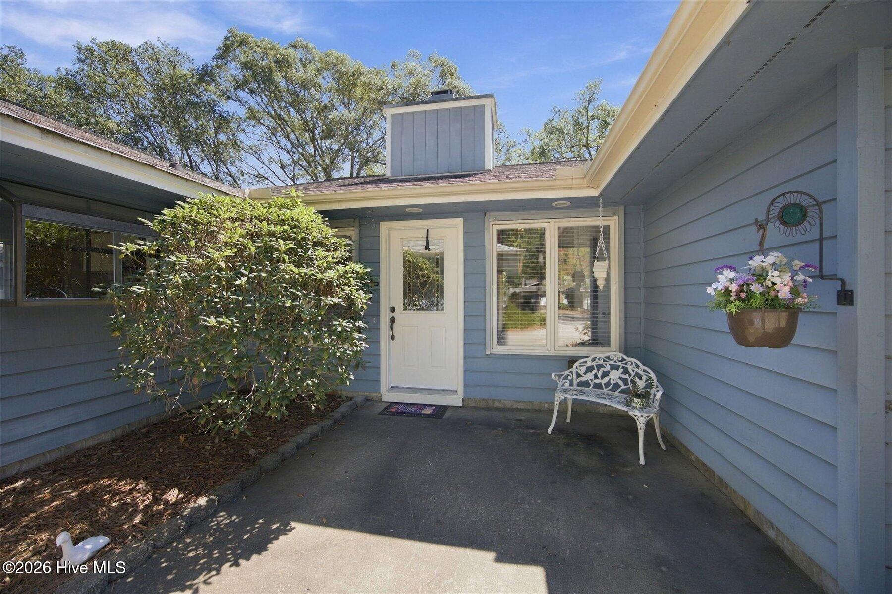 611 Camellia Lane Property Photo 2