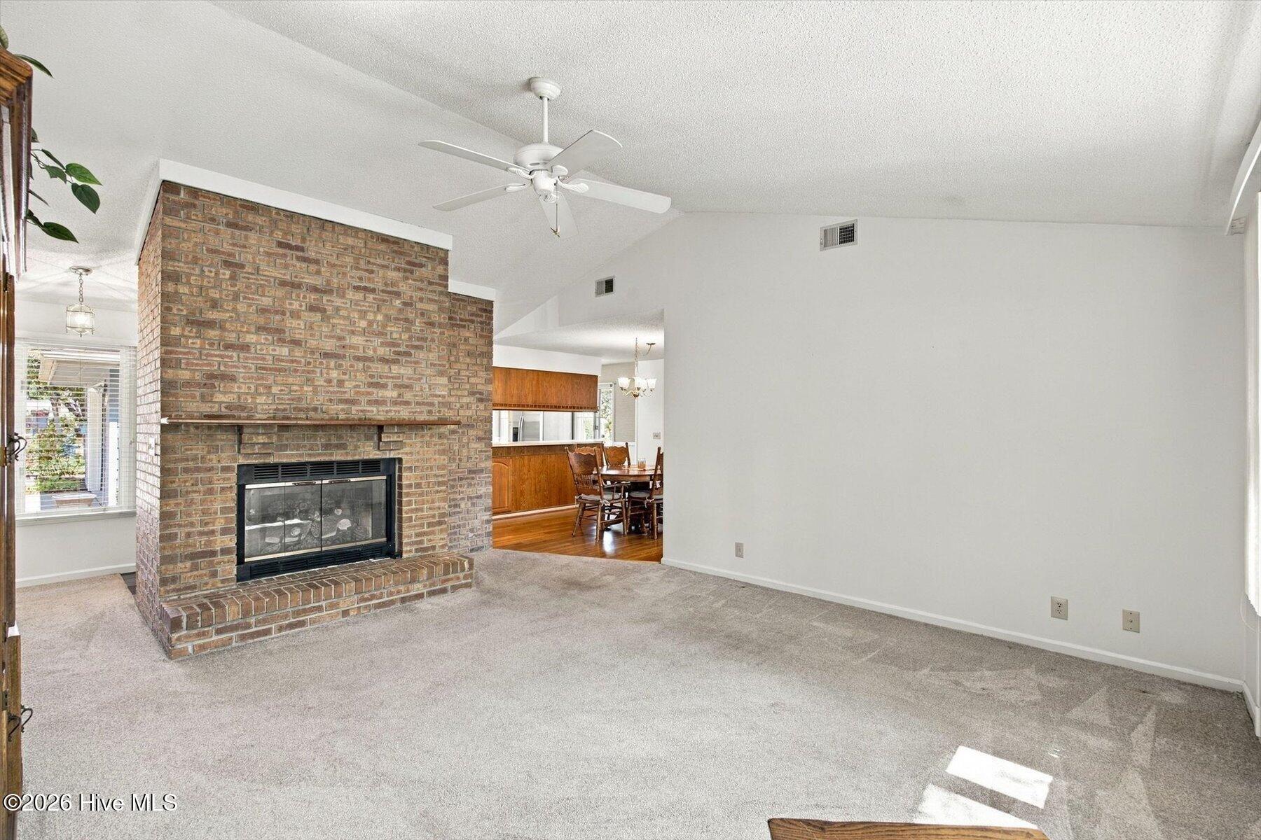 611 Camellia Lane Property Photo 7