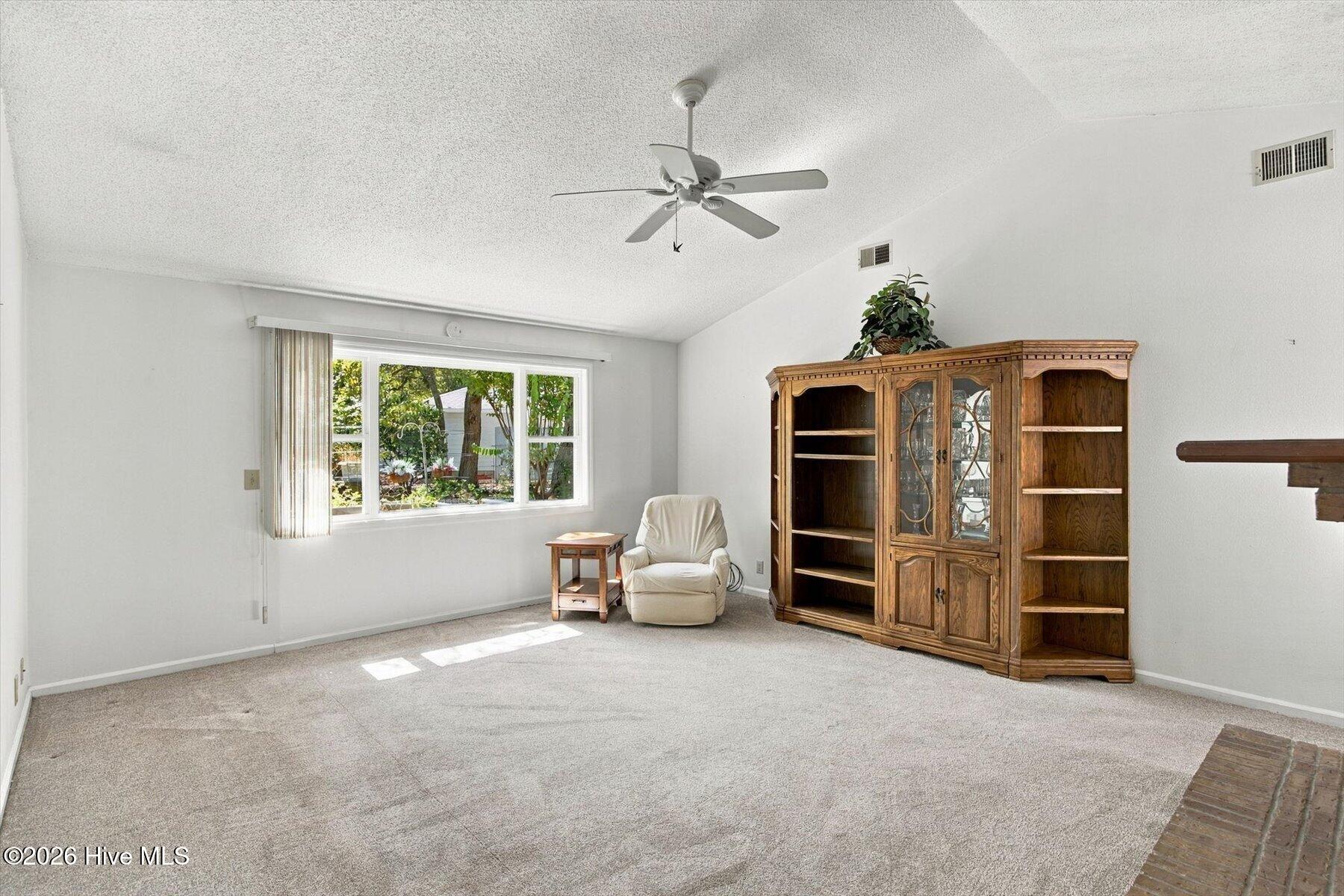 611 Camellia Lane Property Photo 10