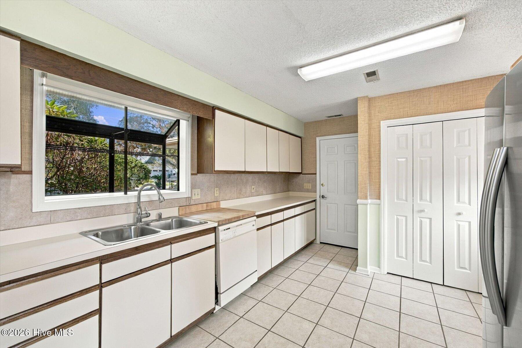 611 Camellia Lane Property Photo 16
