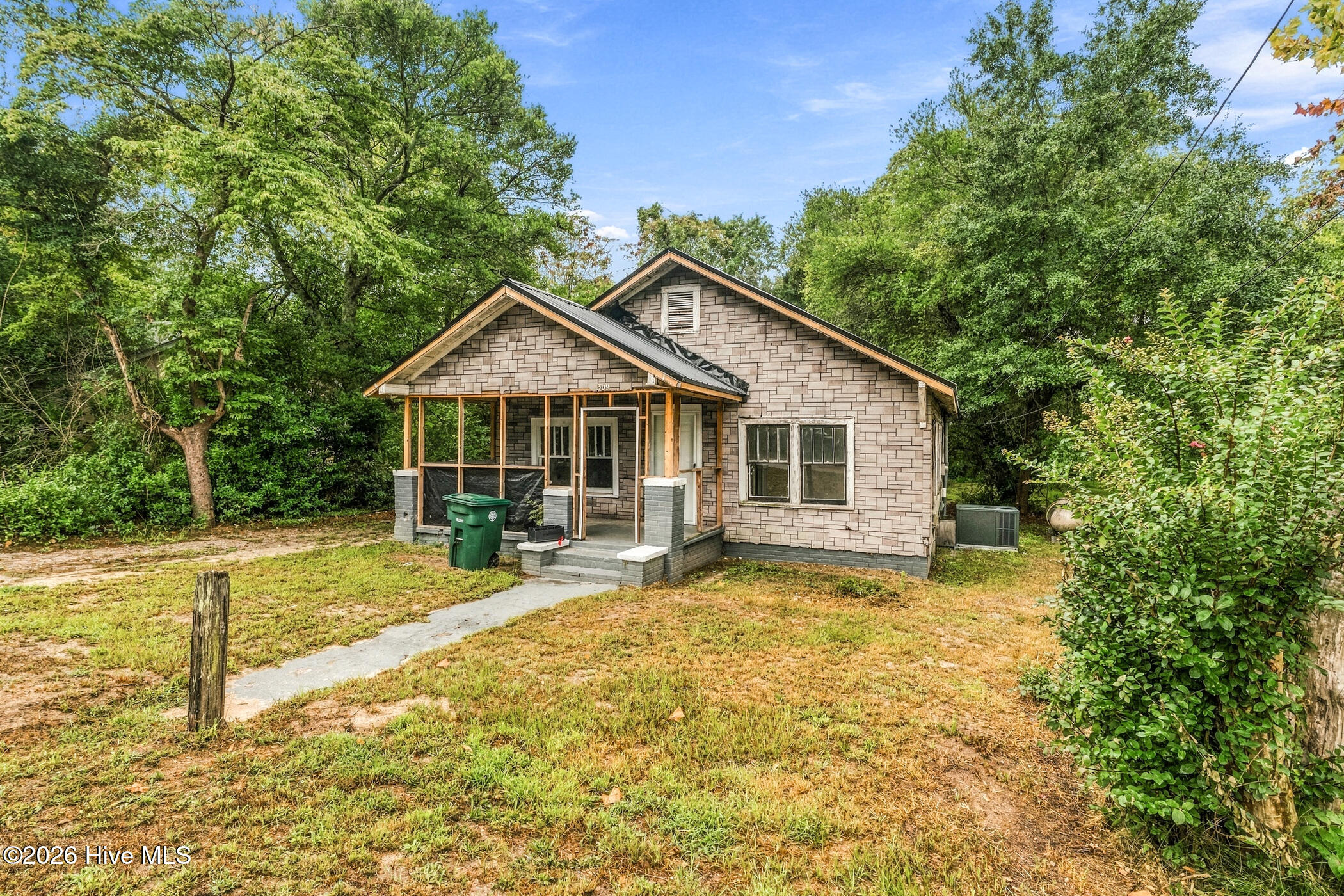 309 Pine Street Property Photo 3