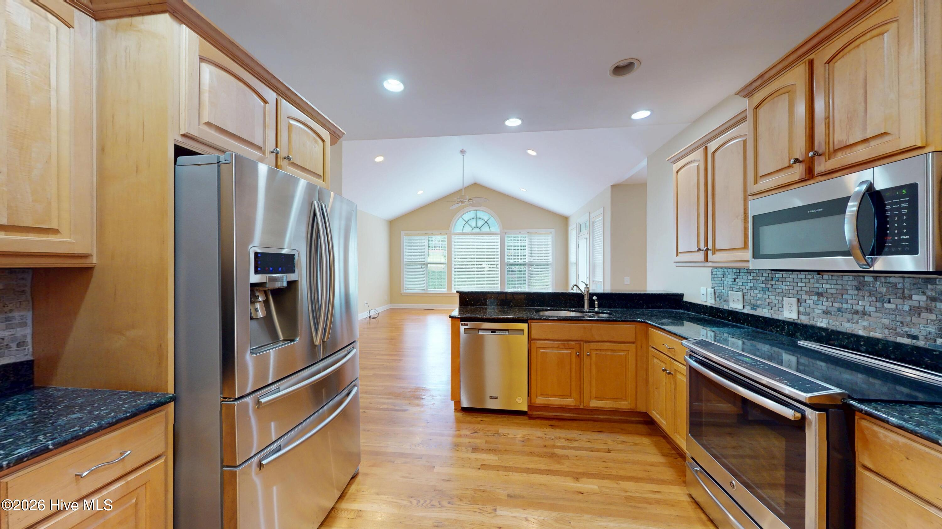 3 Shenecossett Lane Property Photo 8