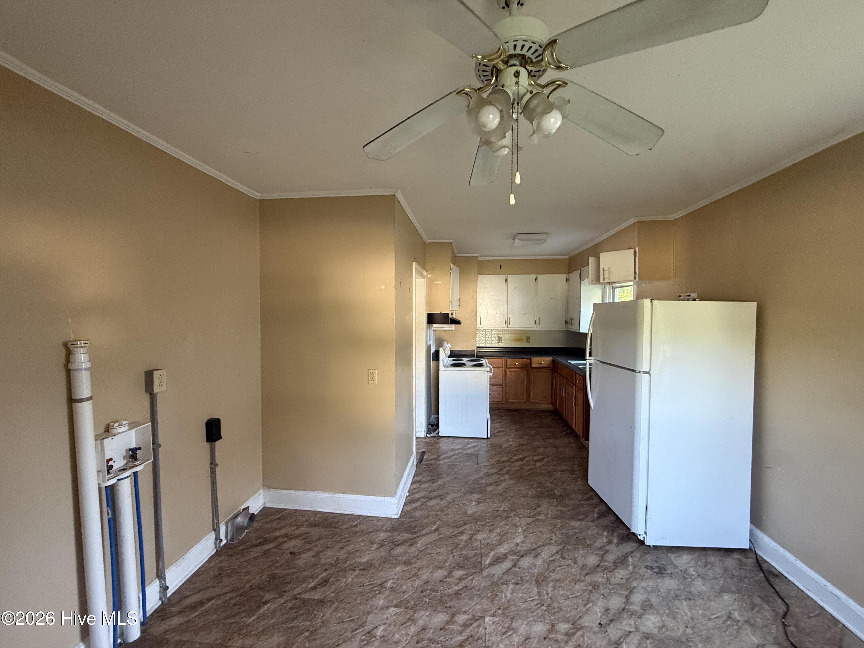 1151 E Gordon Street Property Photo 3
