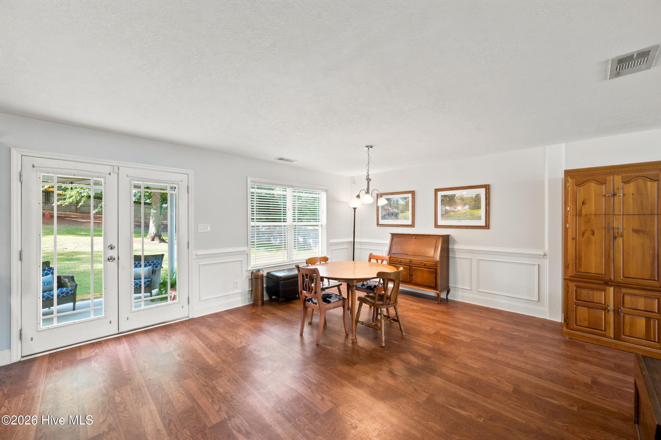 5104 Trickling Creek Drive Property Photo 19