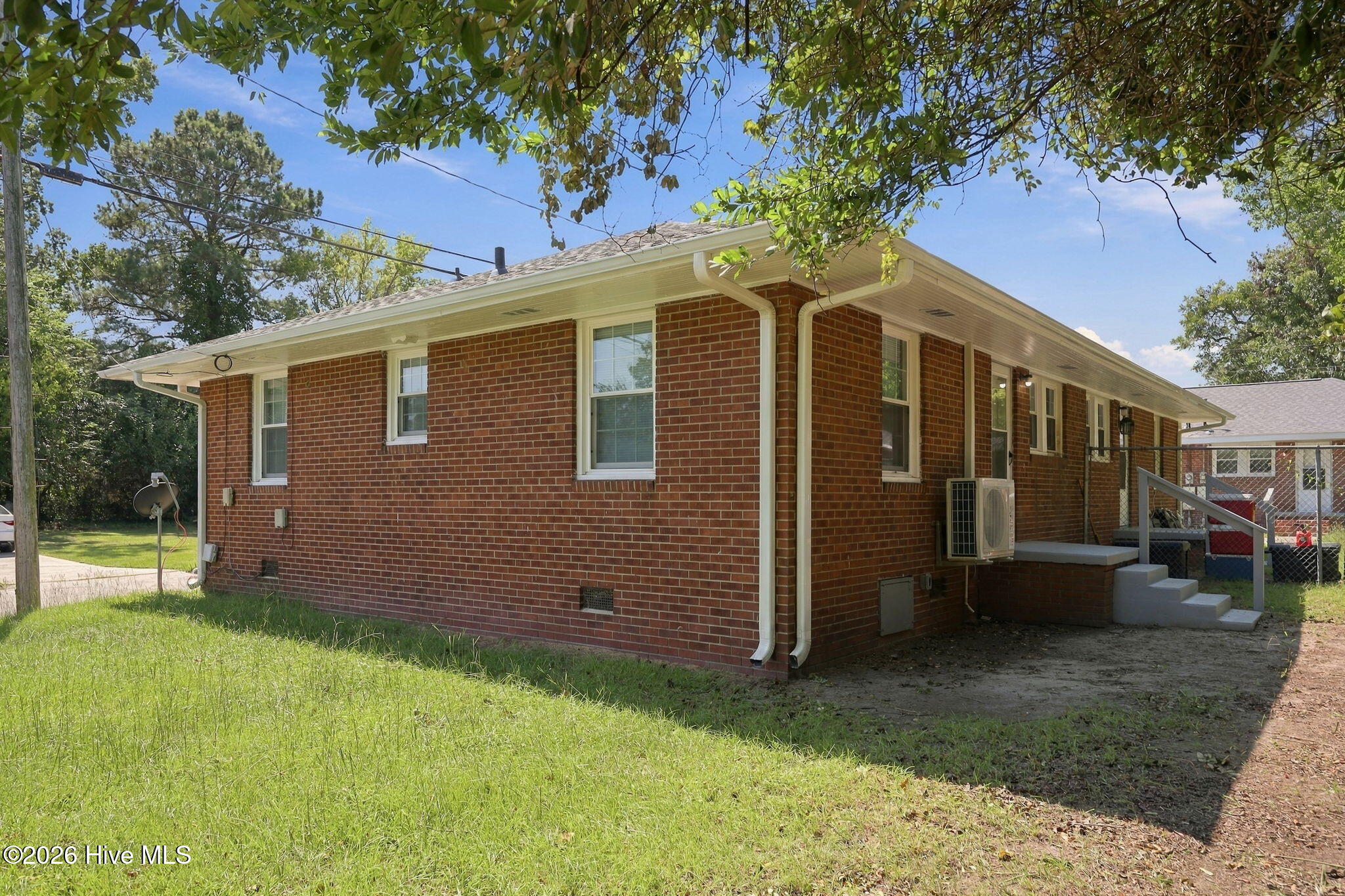 1002 W 6th Street A Property Photo 21