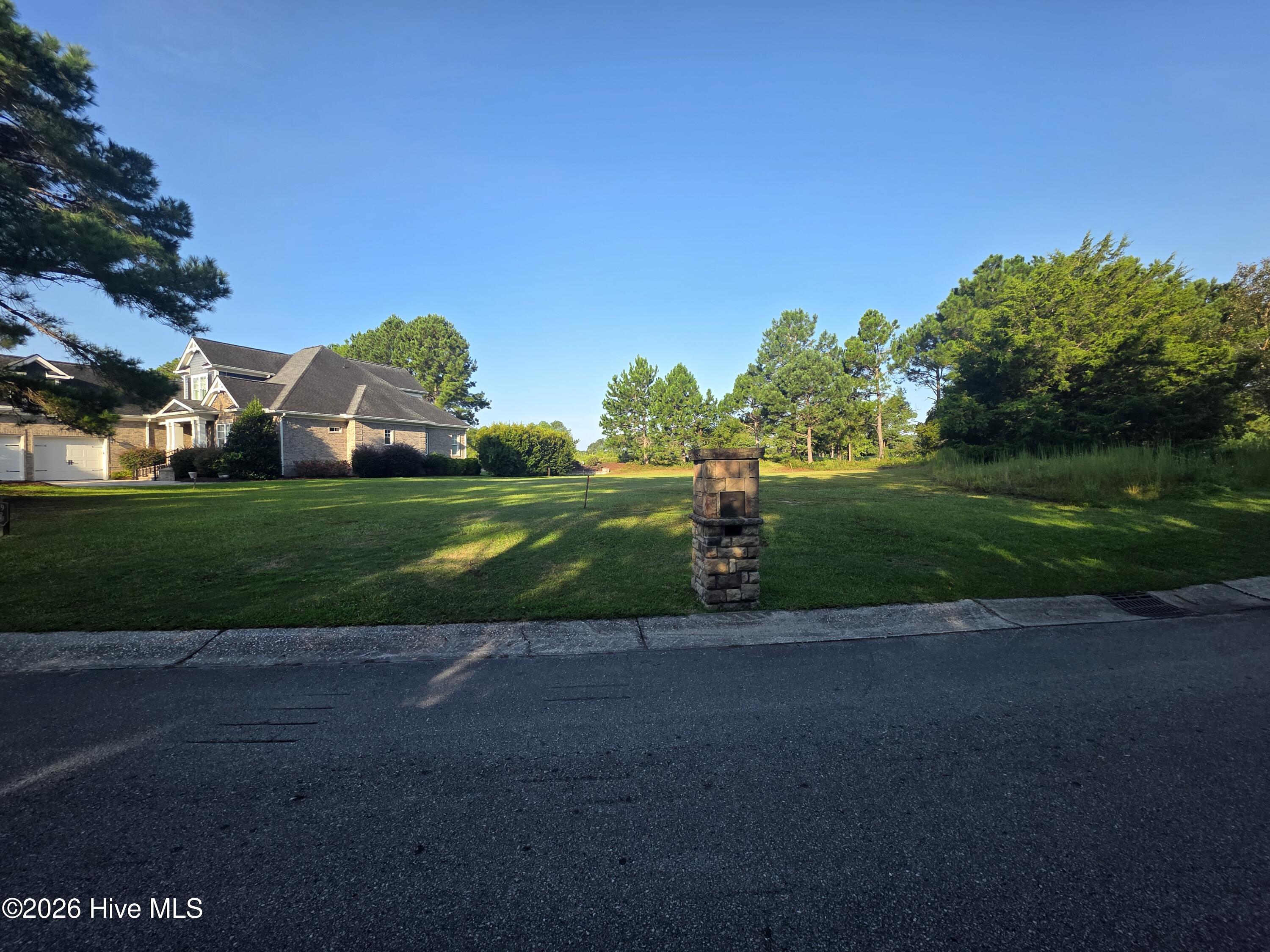 983 49 Strathaven Court Property Photo 1