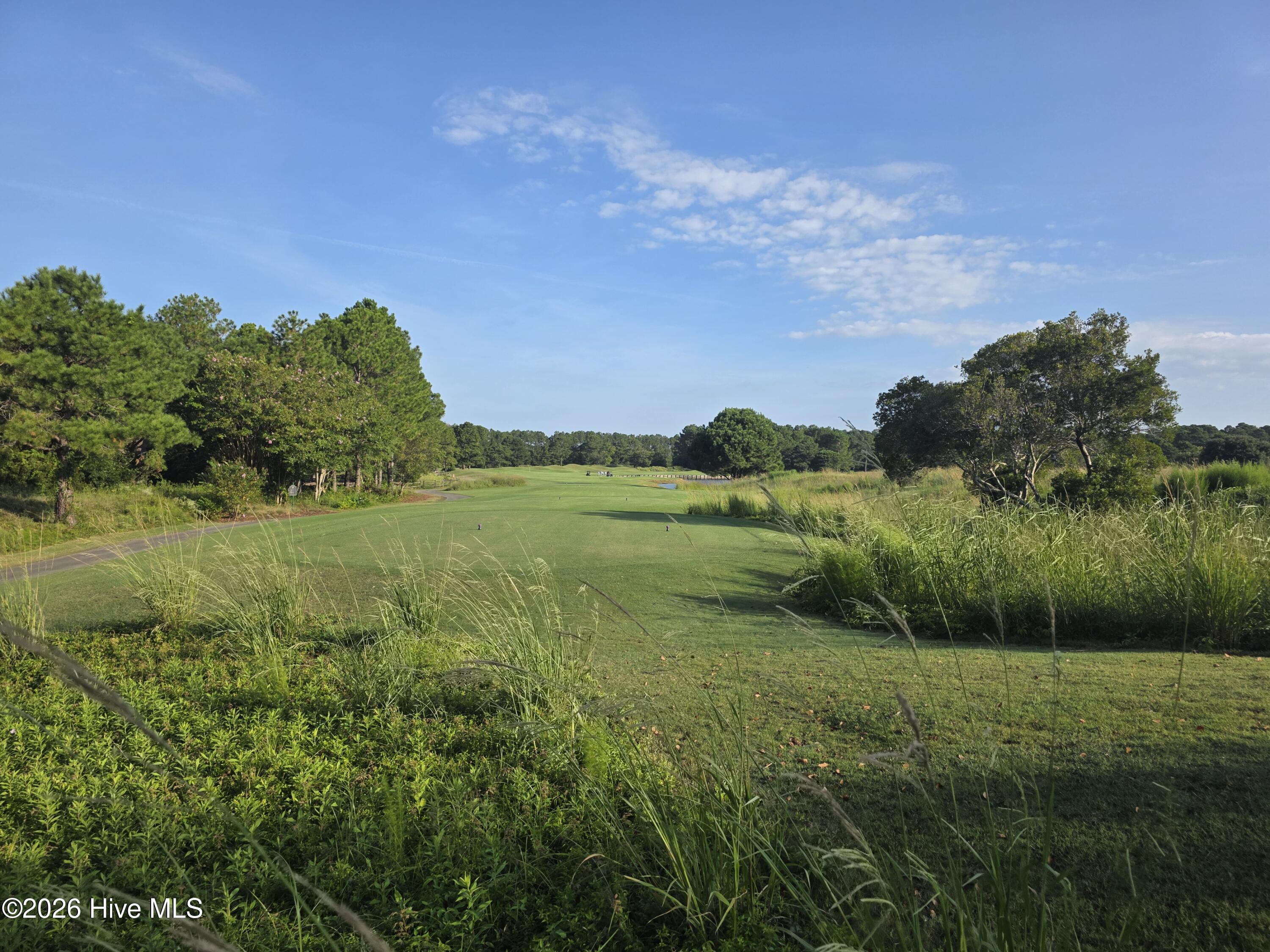 983 49 Strathaven Court Property Photo 8