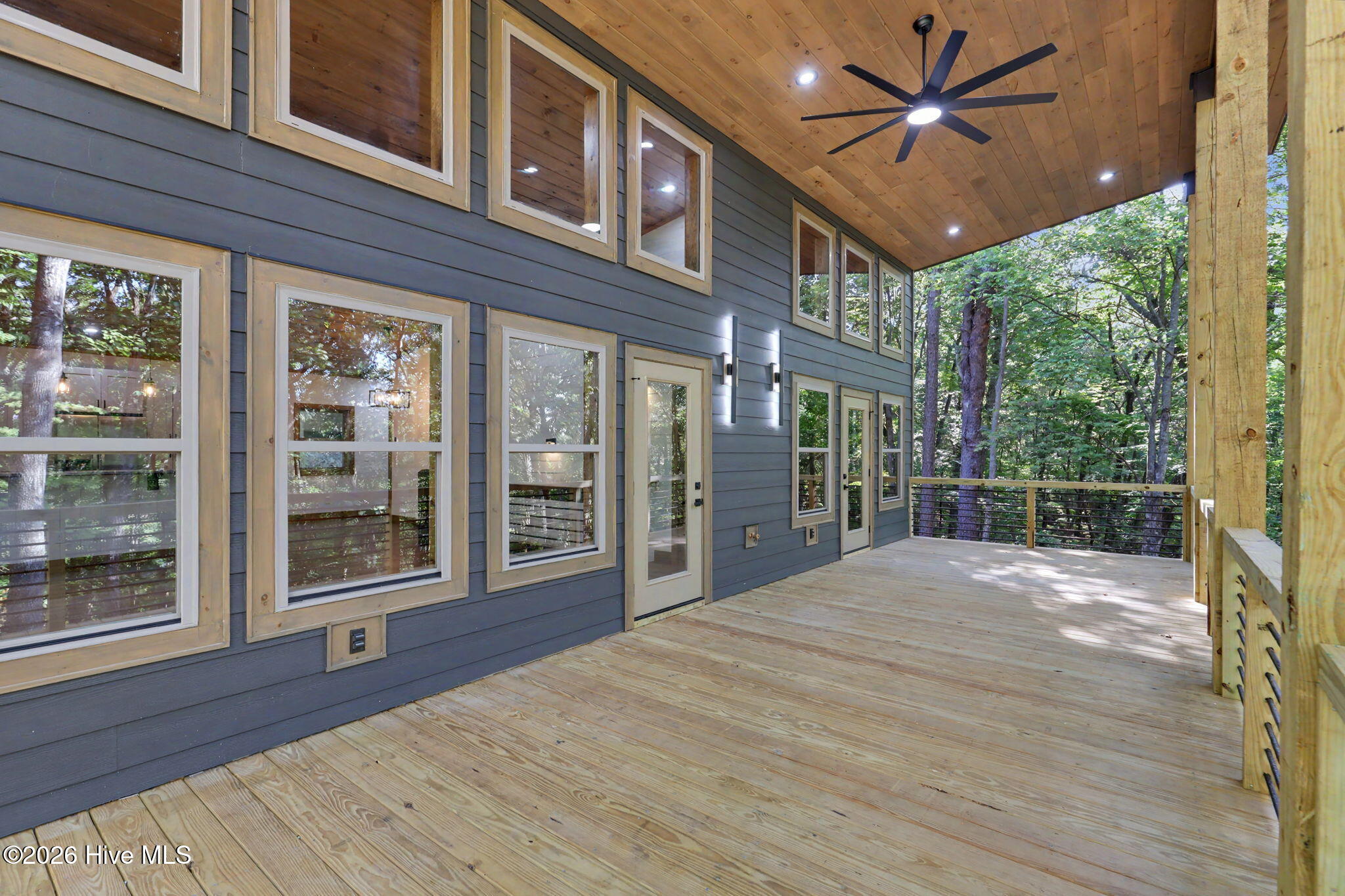 48 Woodleaf Road Property Photo 5