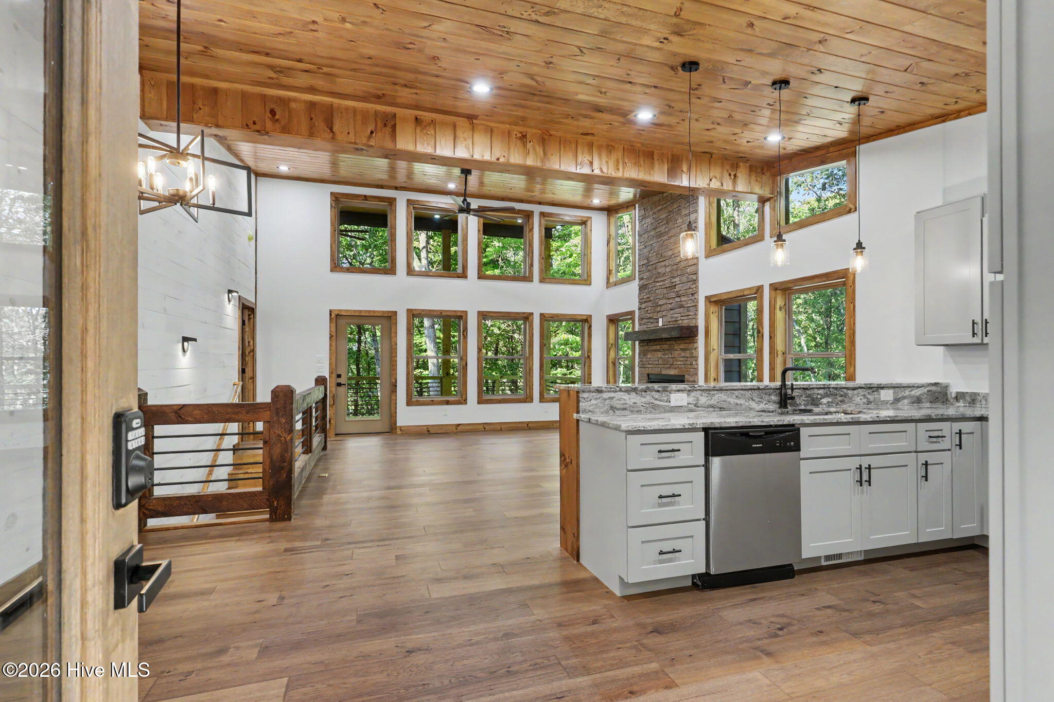48 Woodleaf Road Property Photo 7
