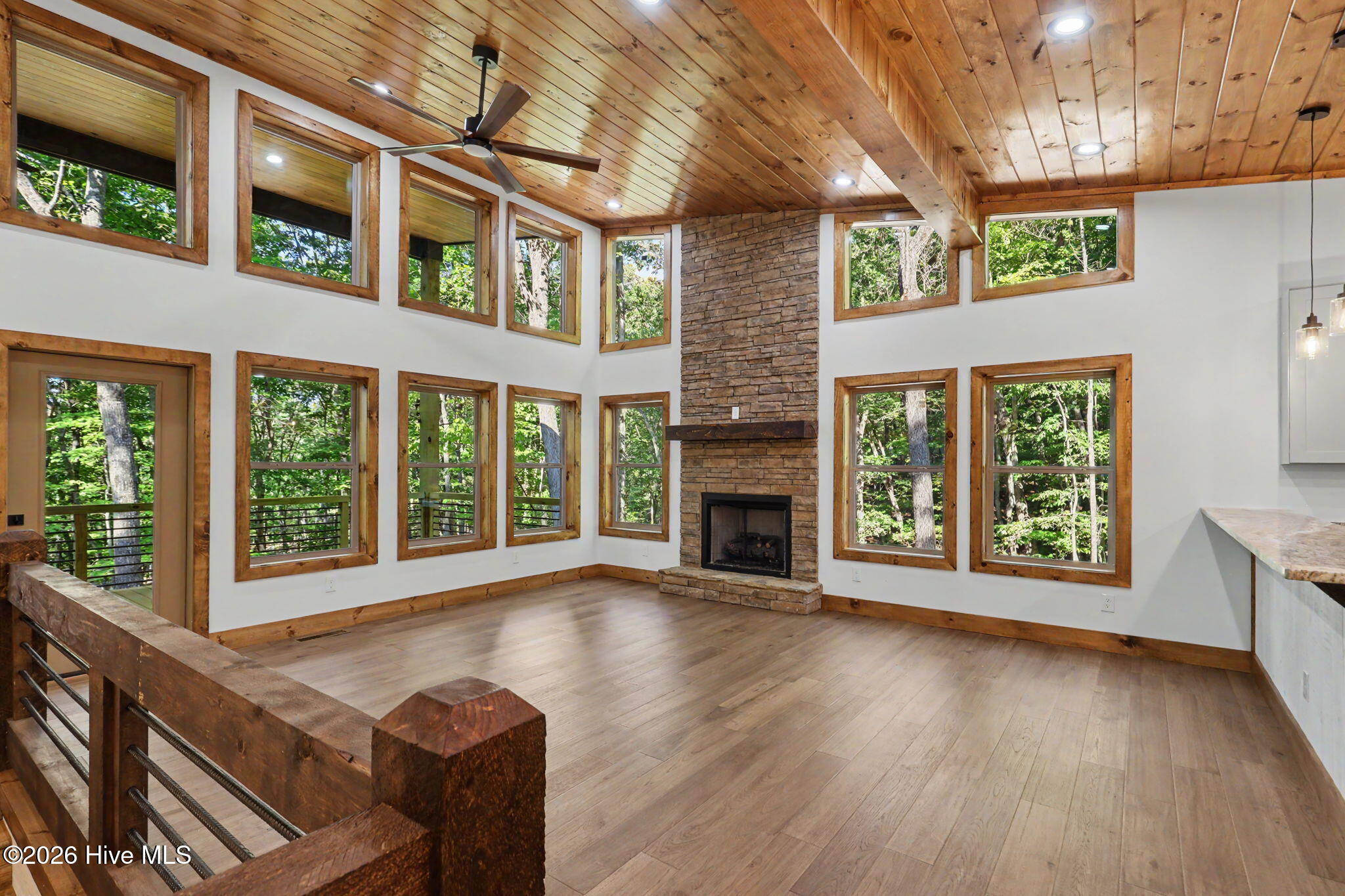 48 Woodleaf Road Property Photo 10