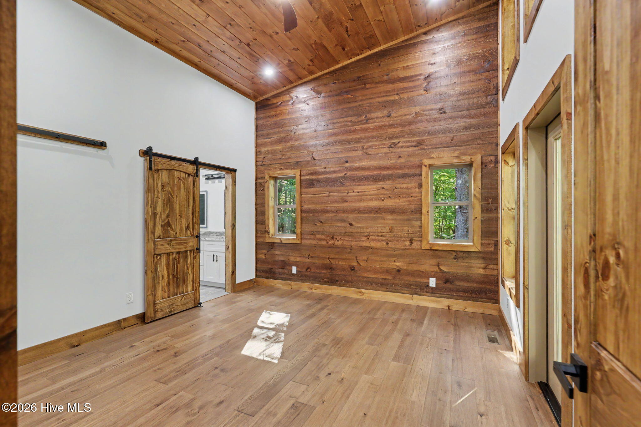 48 Woodleaf Road Property Photo 16