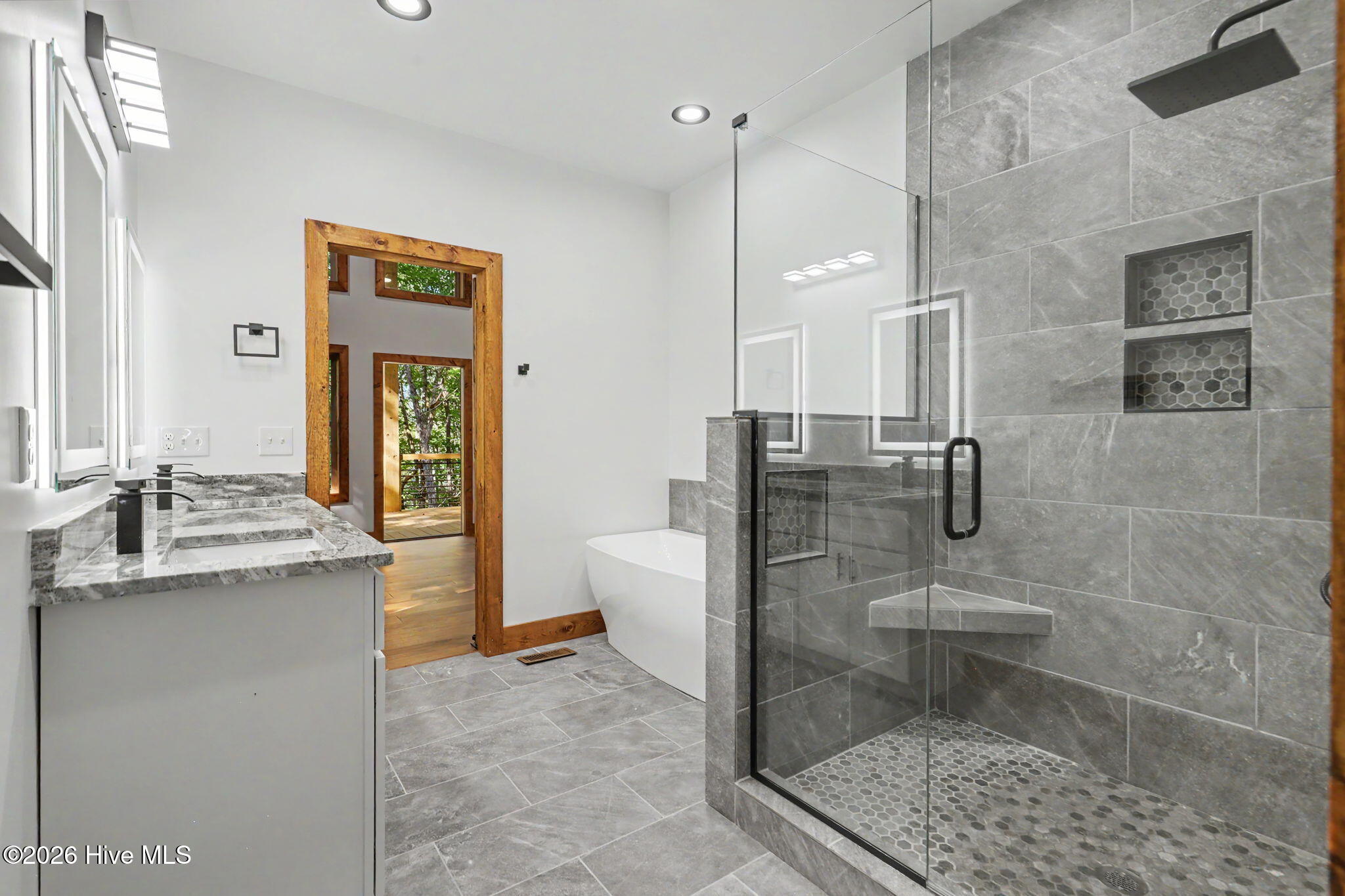 48 Woodleaf Road Property Photo 18