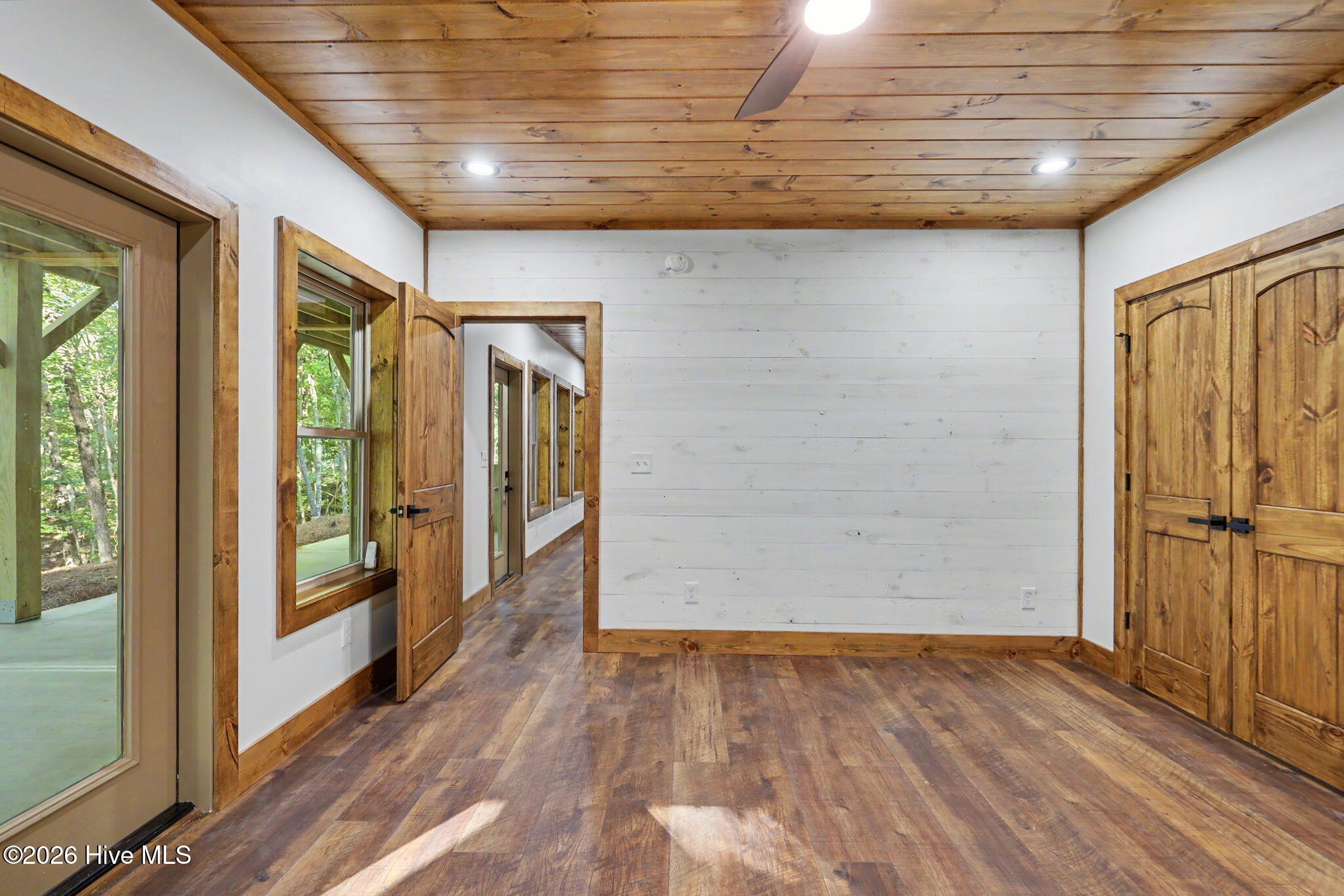48 Woodleaf Road Property Photo 32