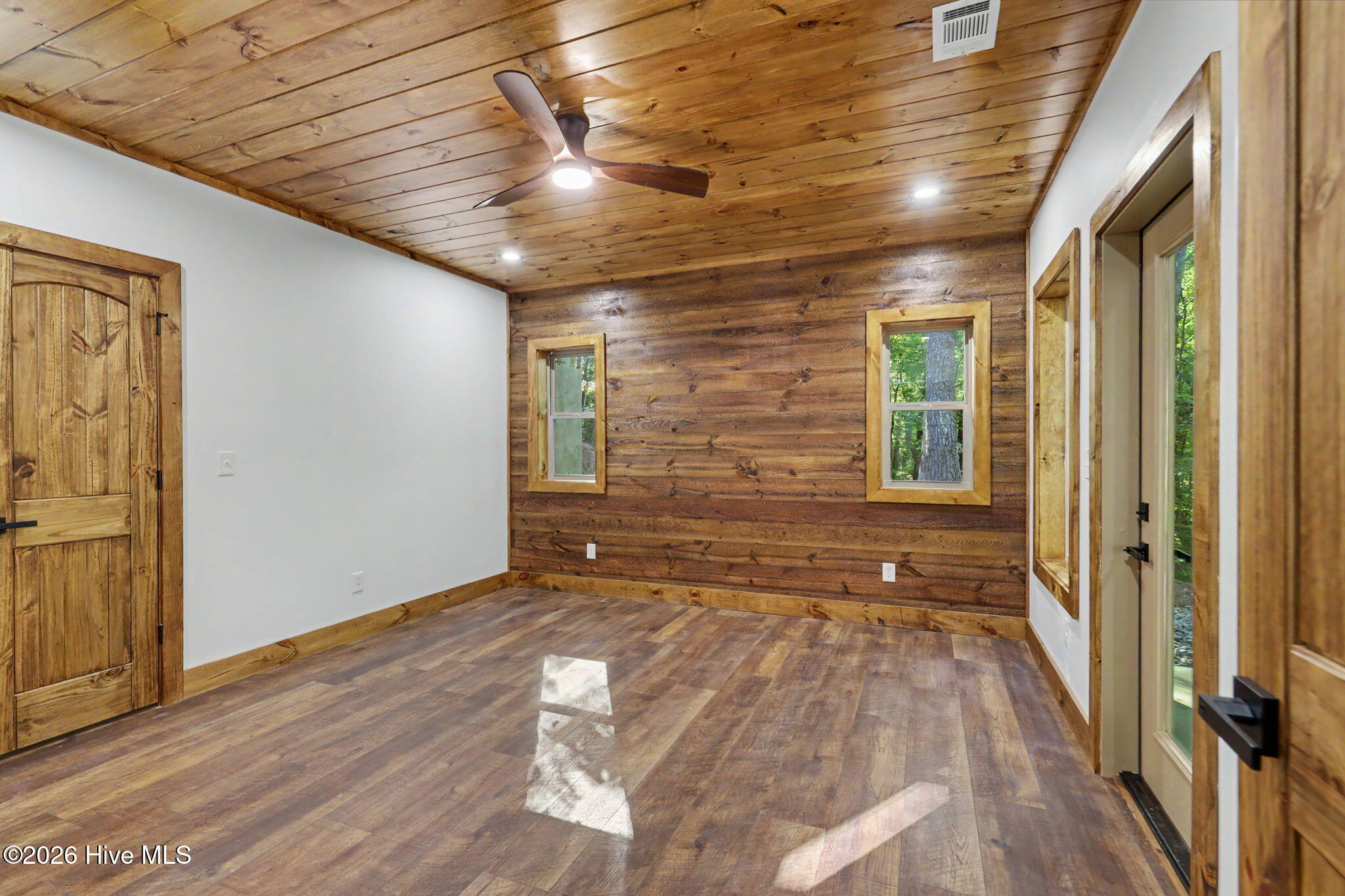 48 Woodleaf Road Property Photo 35
