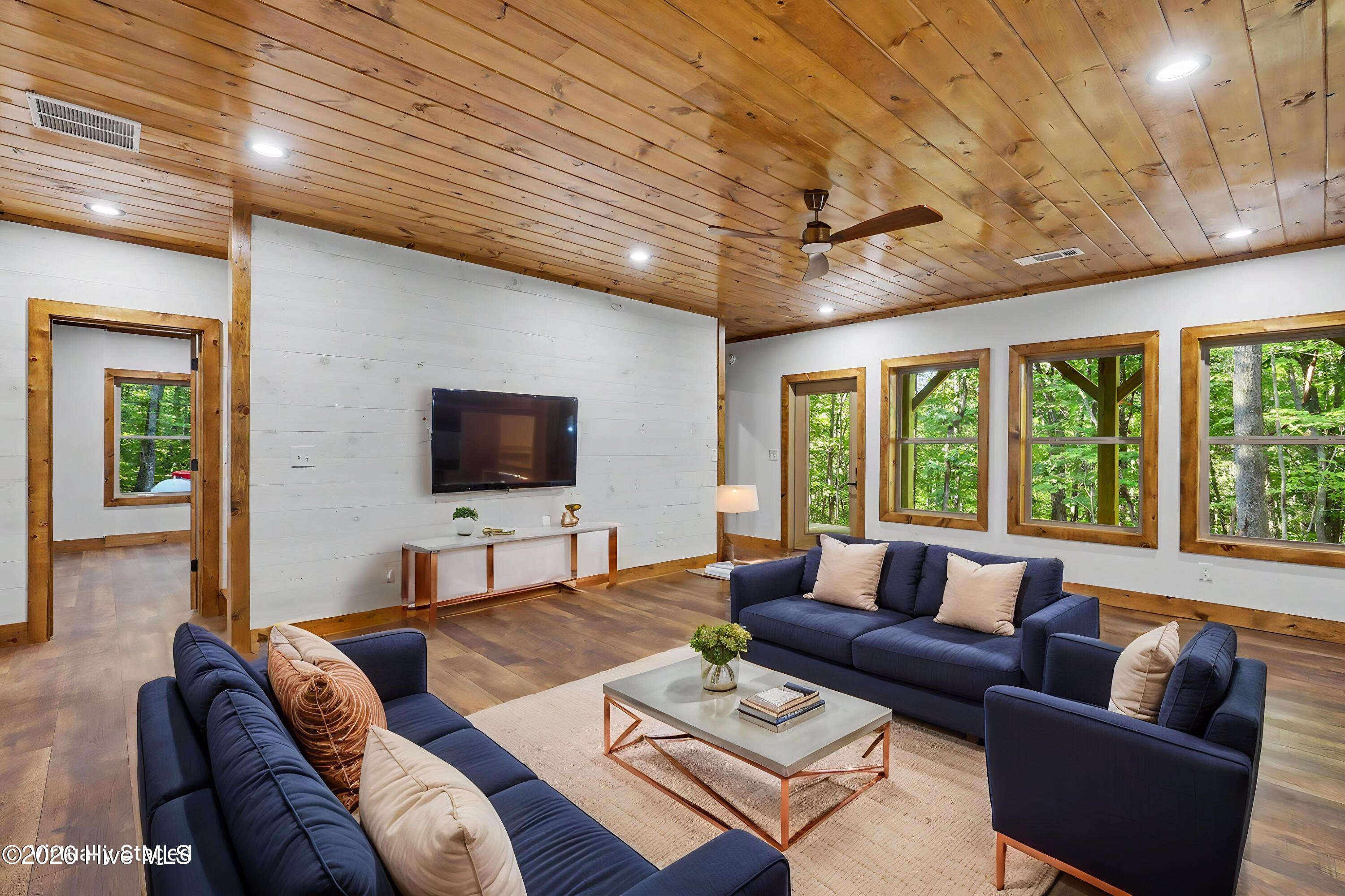 48 Woodleaf Road Property Photo 37