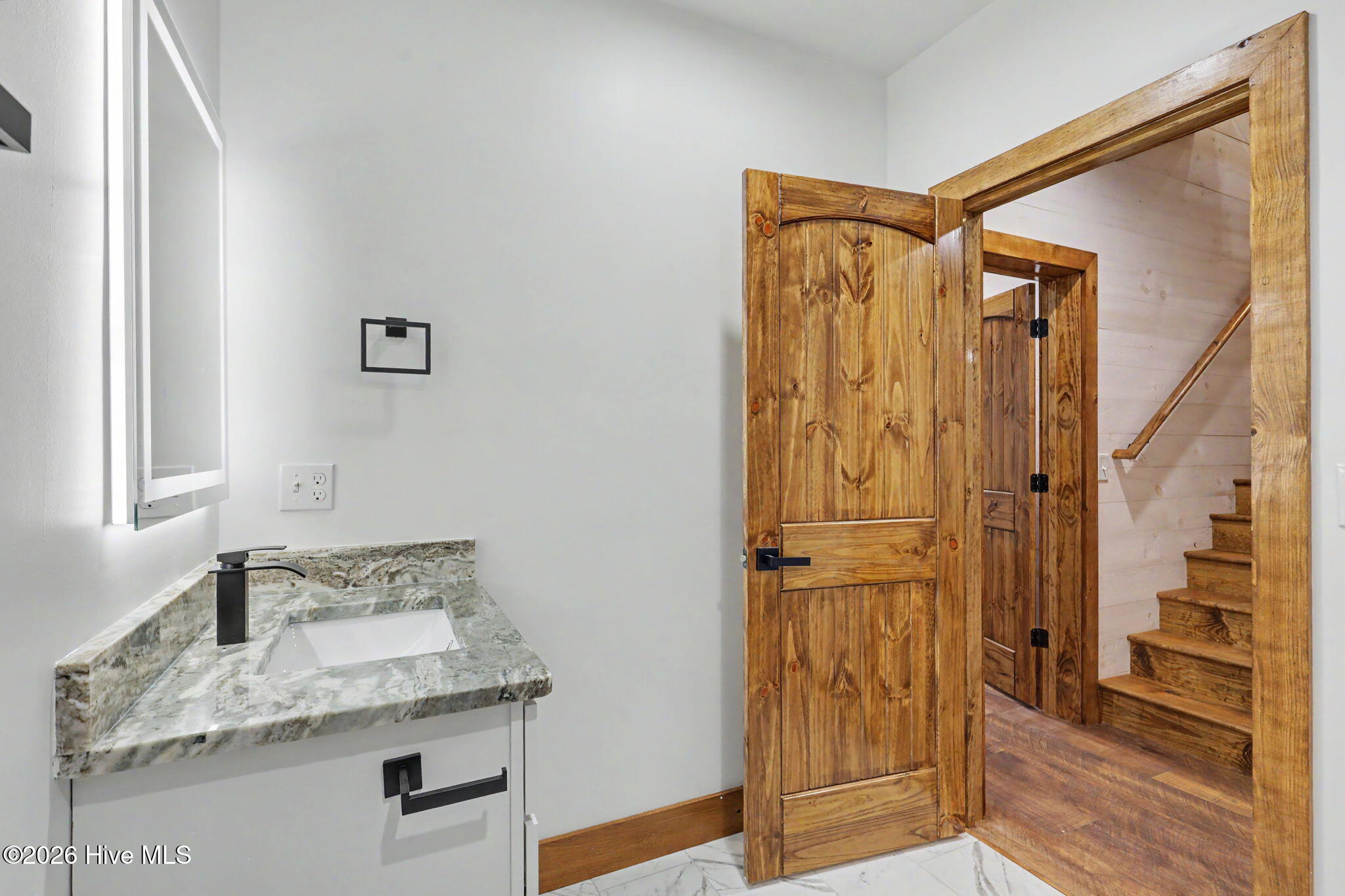 48 Woodleaf Road Property Photo 41
