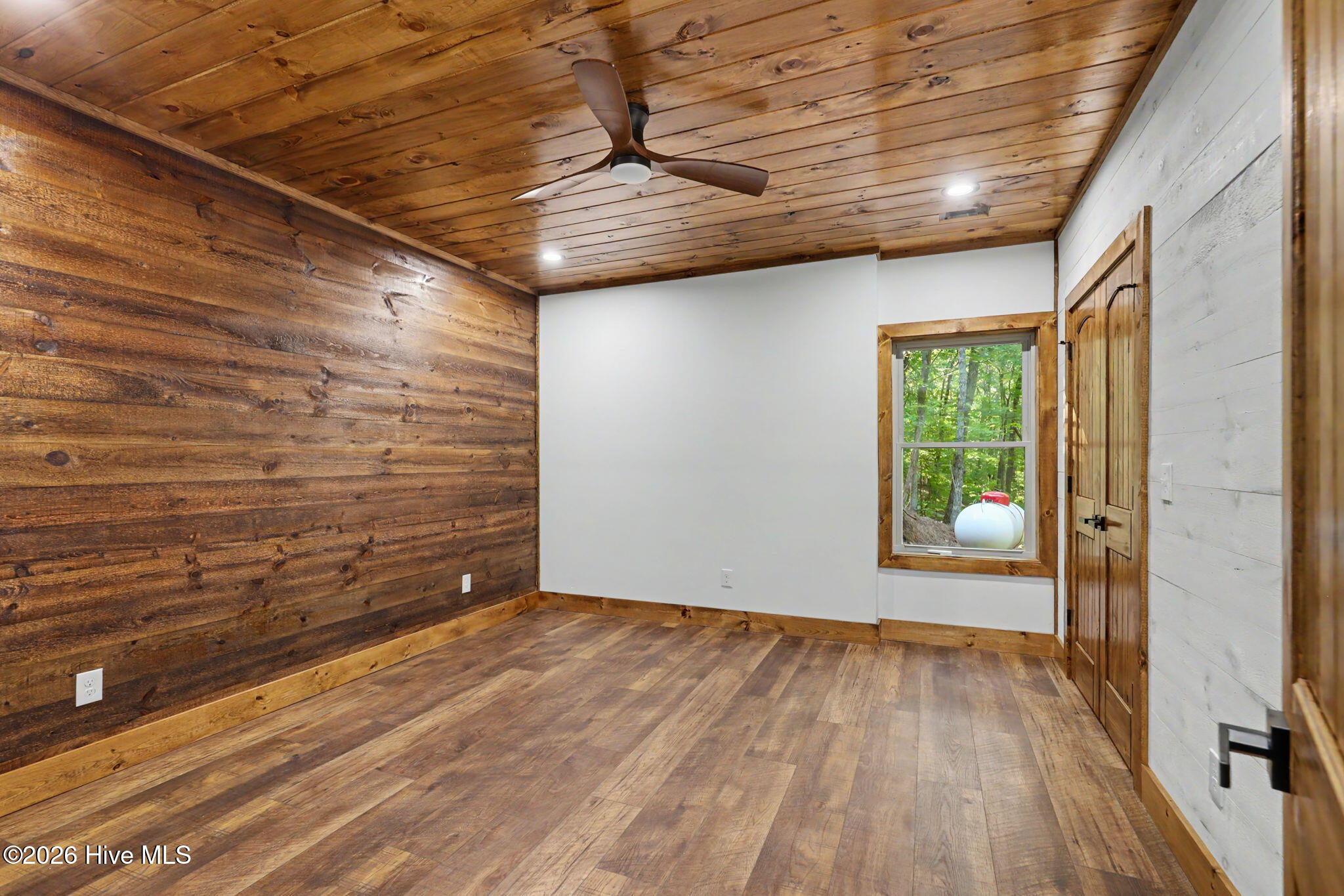 48 Woodleaf Road Property Photo 46