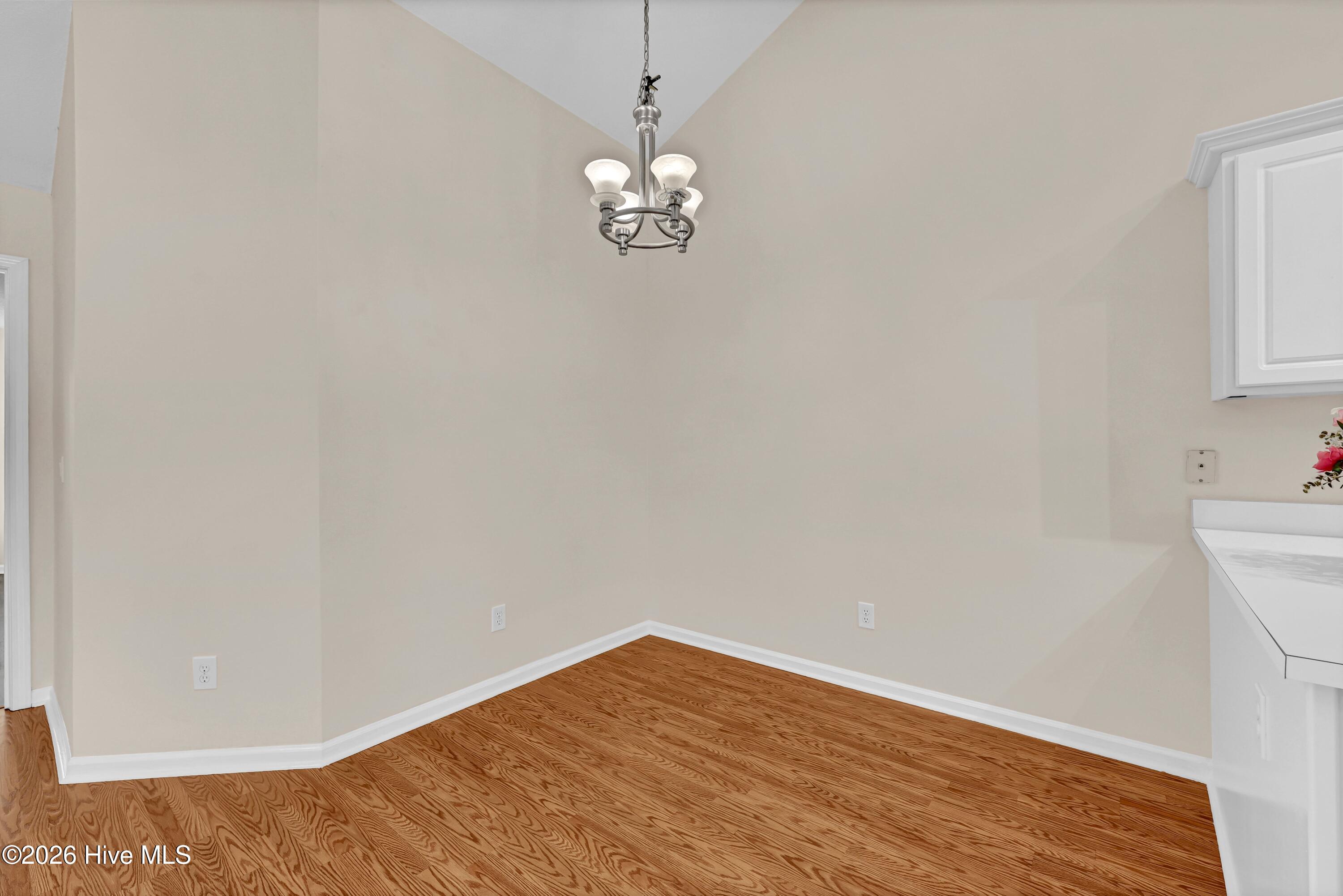 3011 Lauren Place Drive Apt 103 Property Photo 9