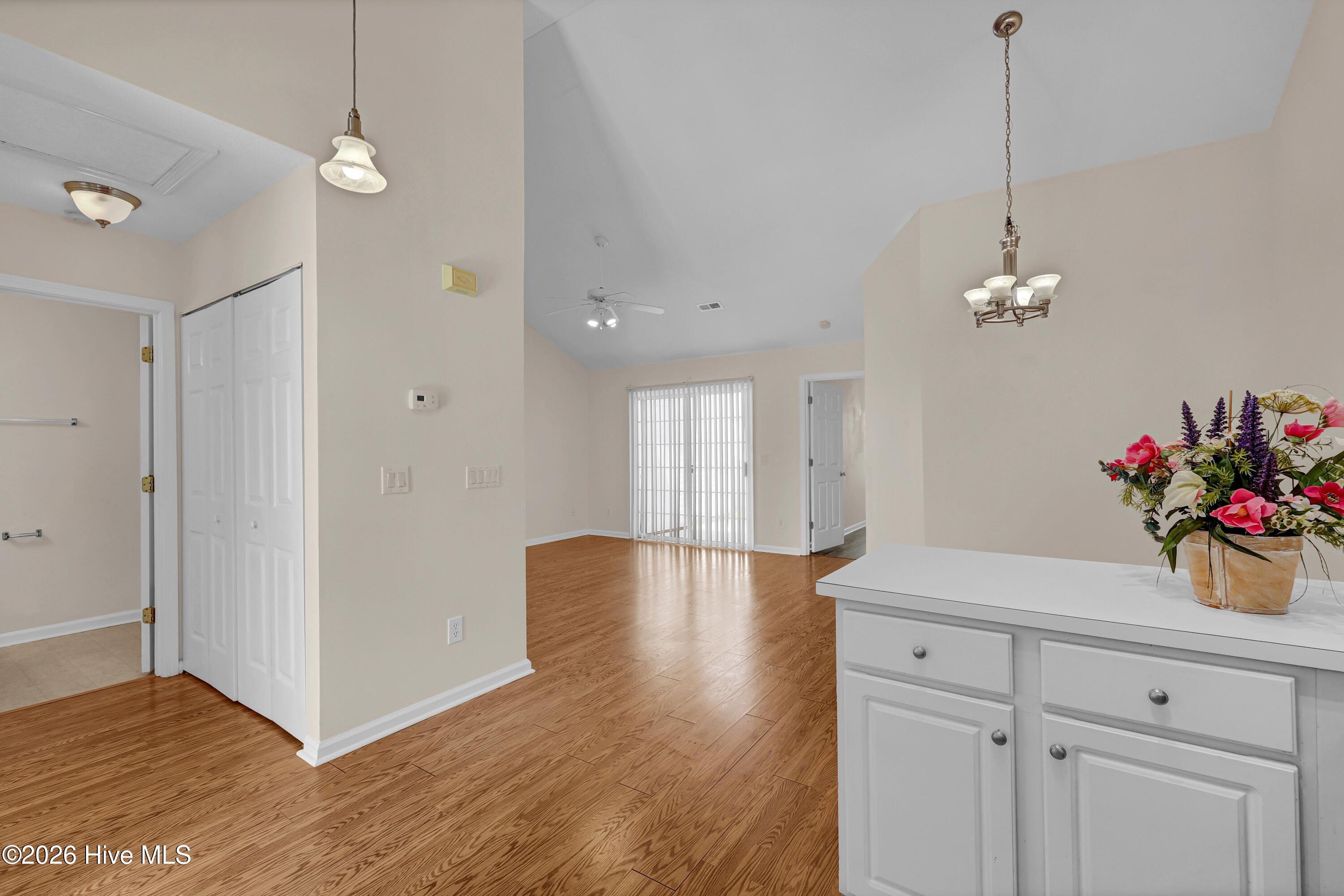 3011 Lauren Place Drive Apt 103 Property Photo 11