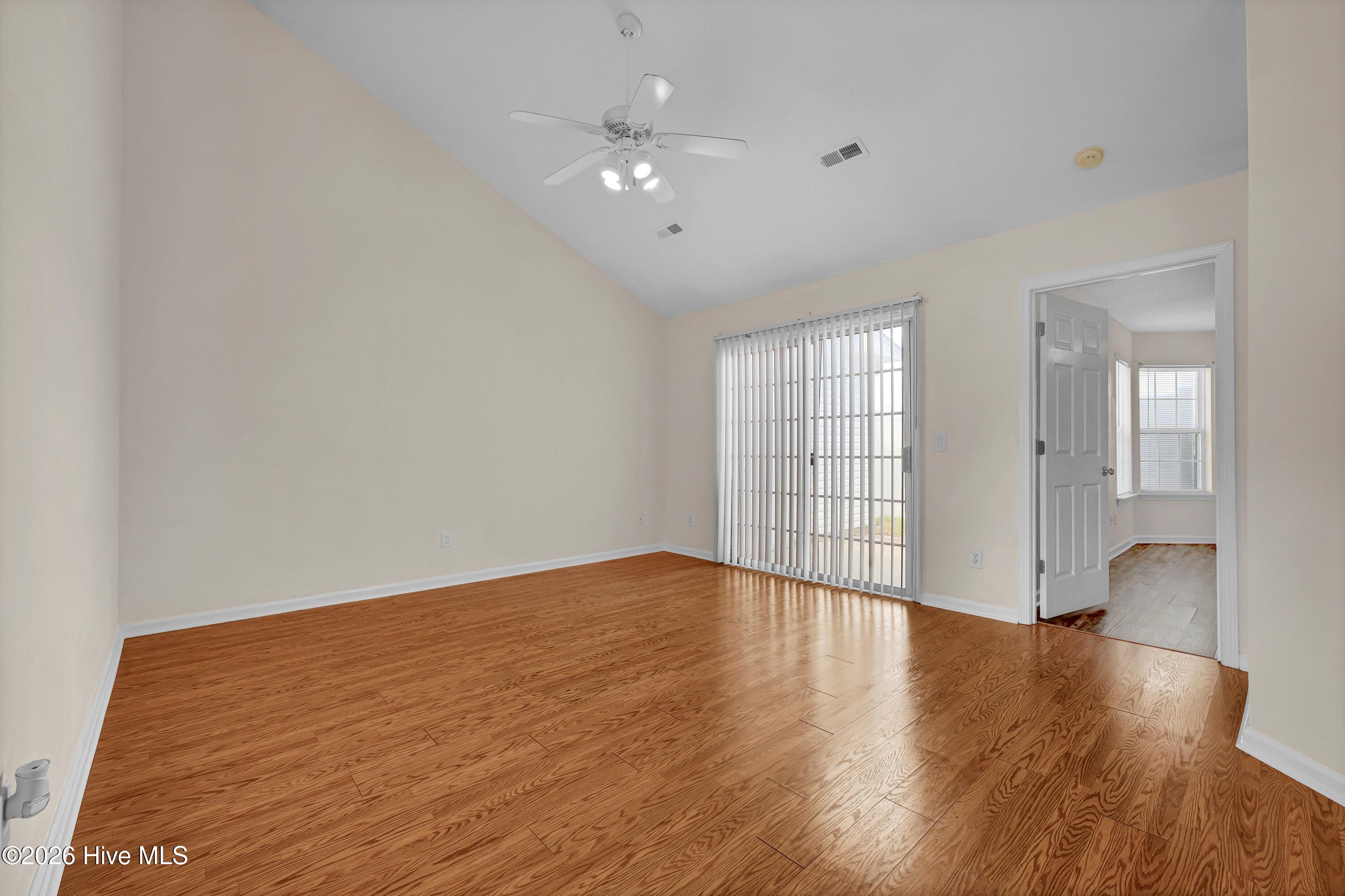 3011 Lauren Place Drive Apt 103 Property Photo 12