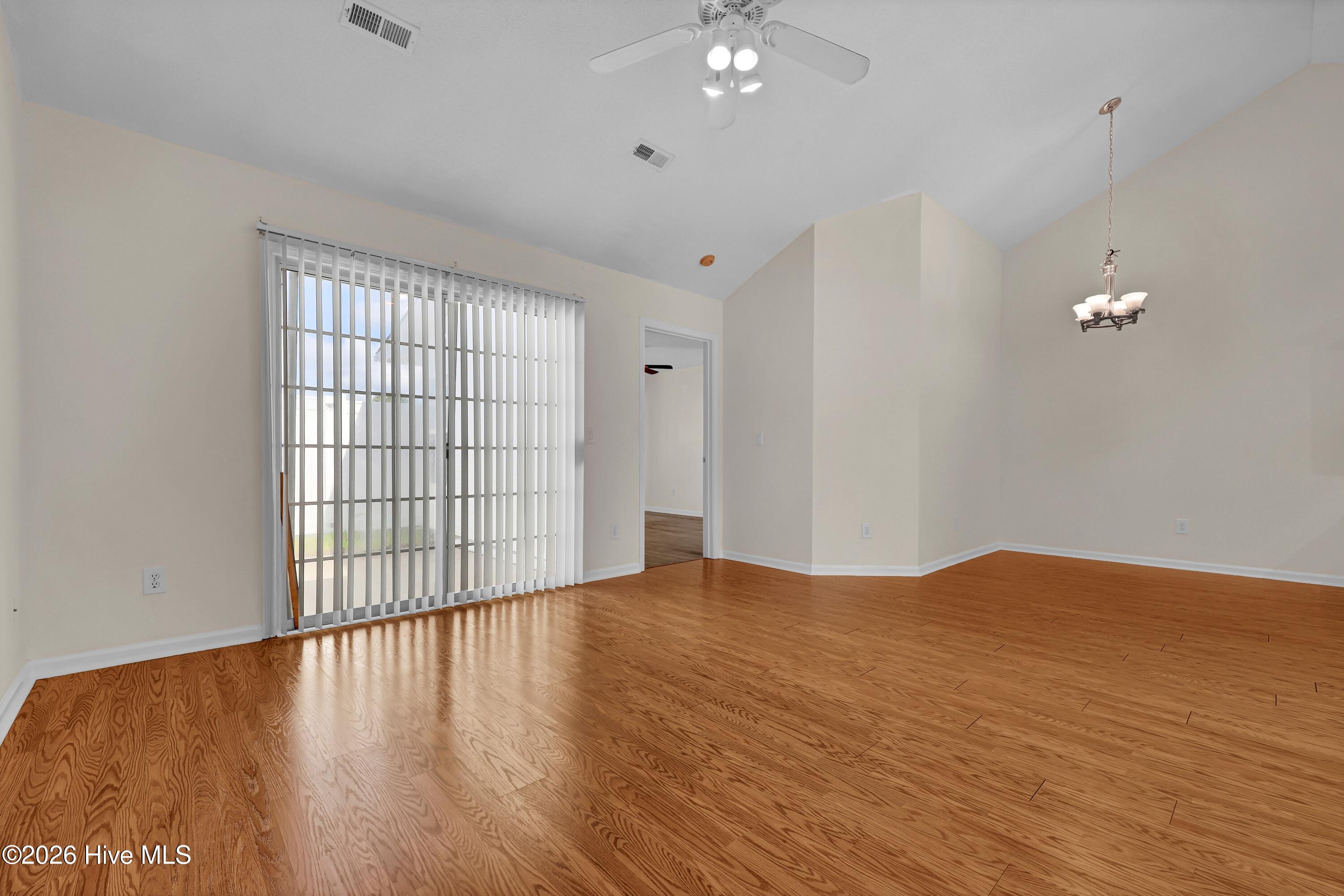 3011 Lauren Place Drive Apt 103 Property Photo 13