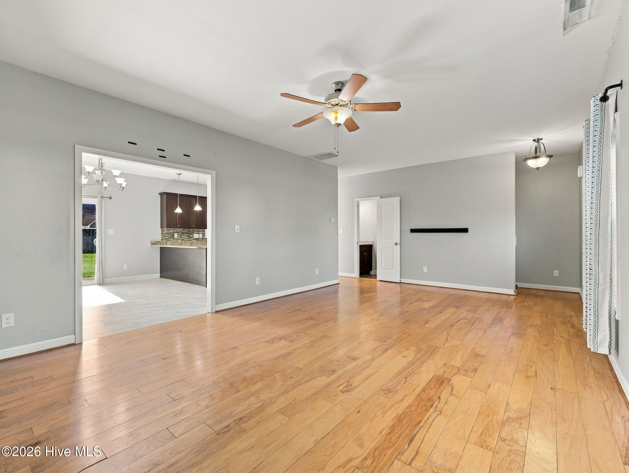 203 Chestwood Drive Property Photo 11