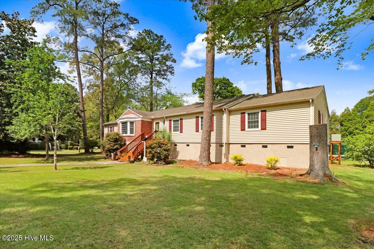 105 Harbor Drive Property Photo 2