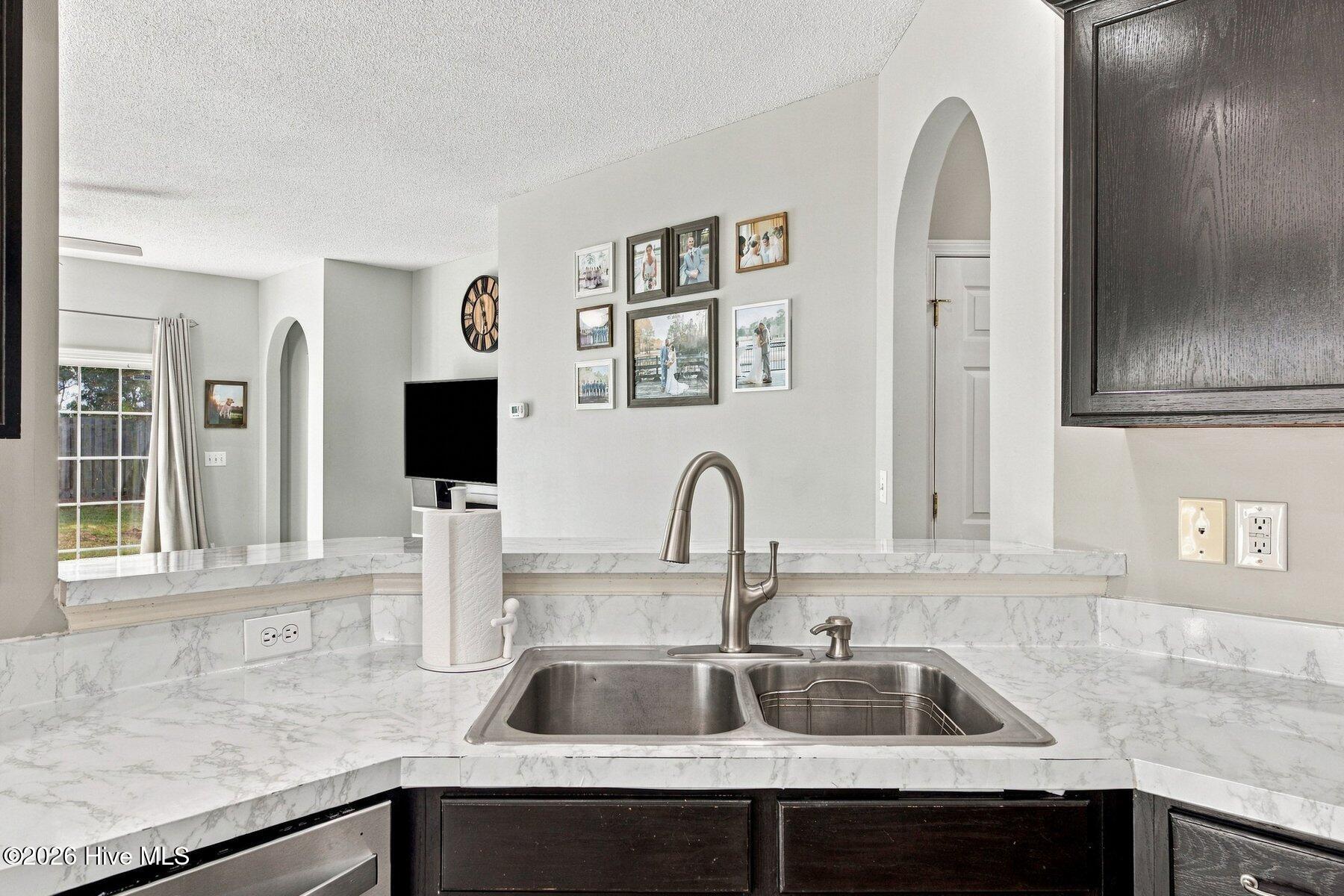 7304 Farrington Farms Drive Property Photo 16