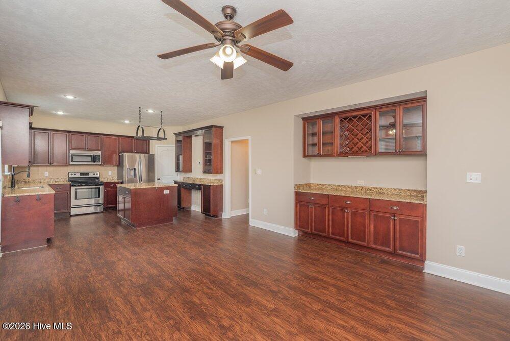 214 Kickham Lane Property Photo 20