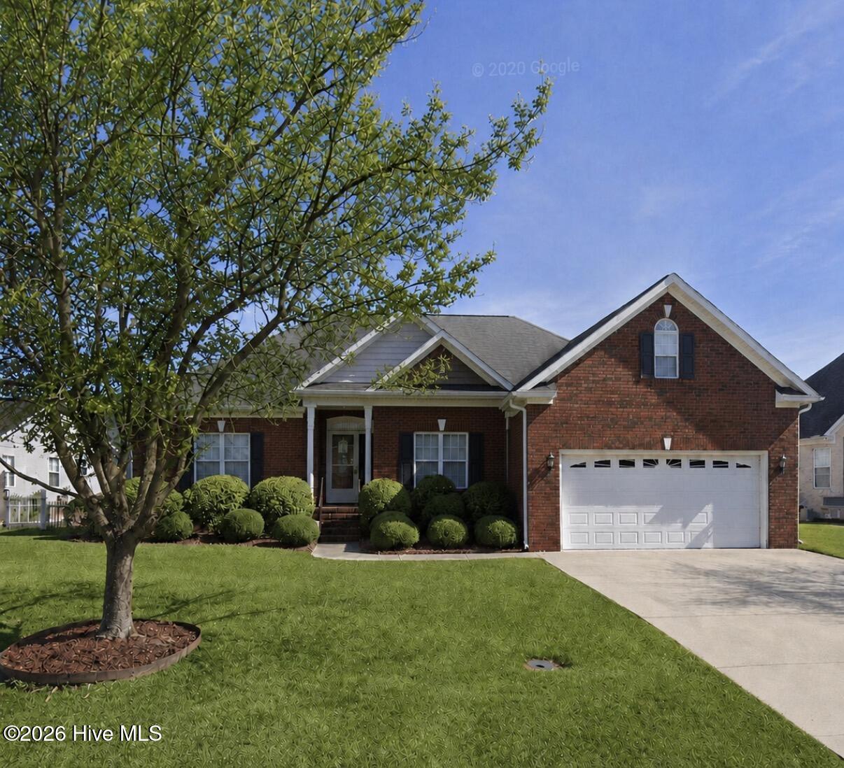 207 Kingston Circle Property Photo 1