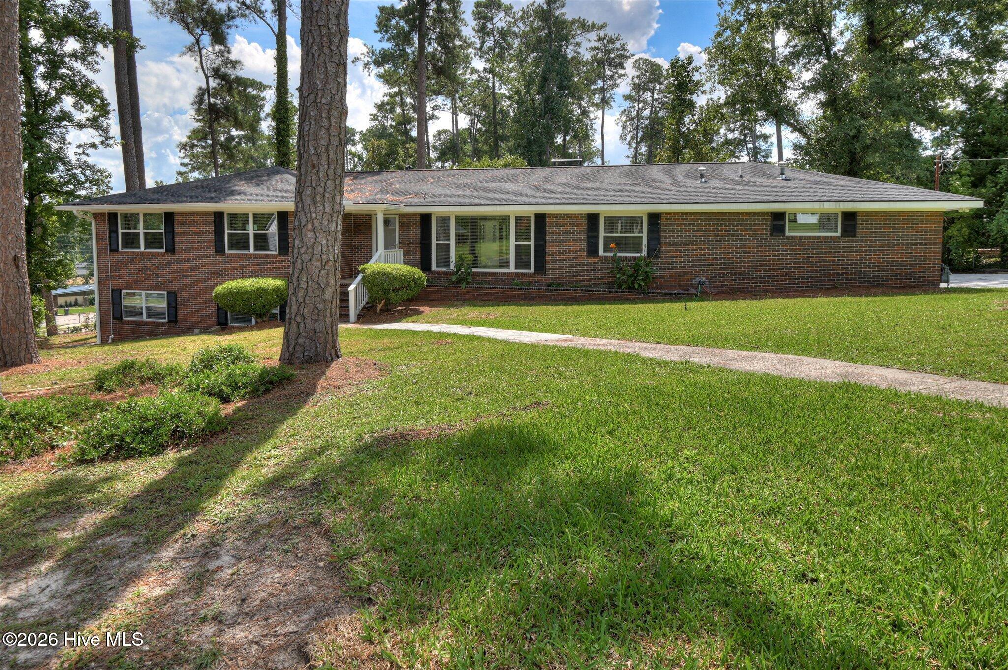 633 Cambridge Court Property Photo 9