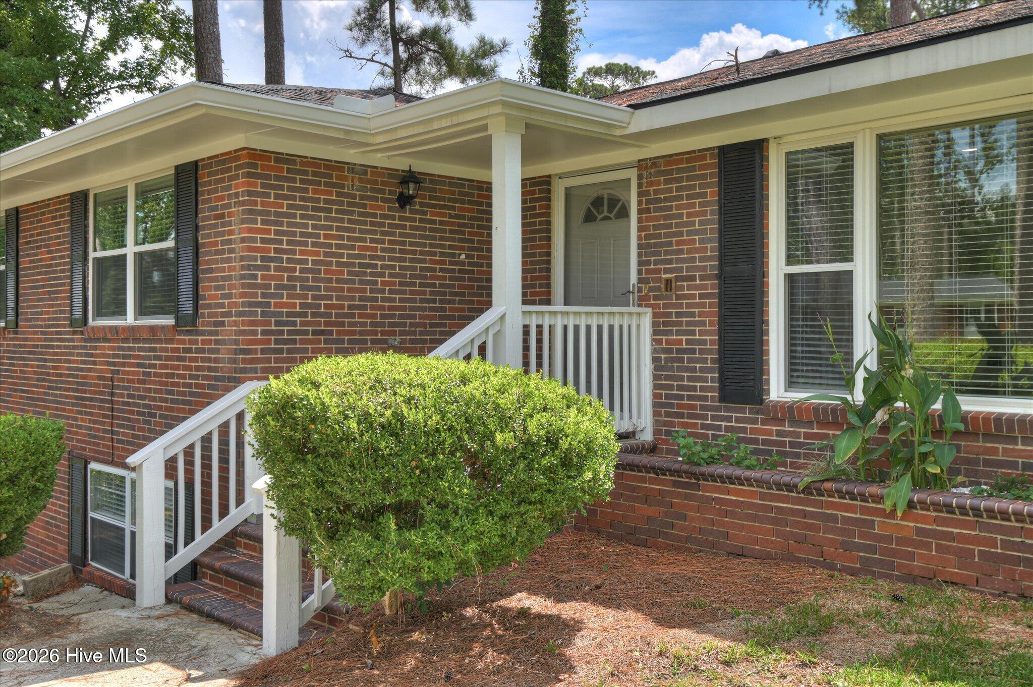 633 Cambridge Court Property Photo 14