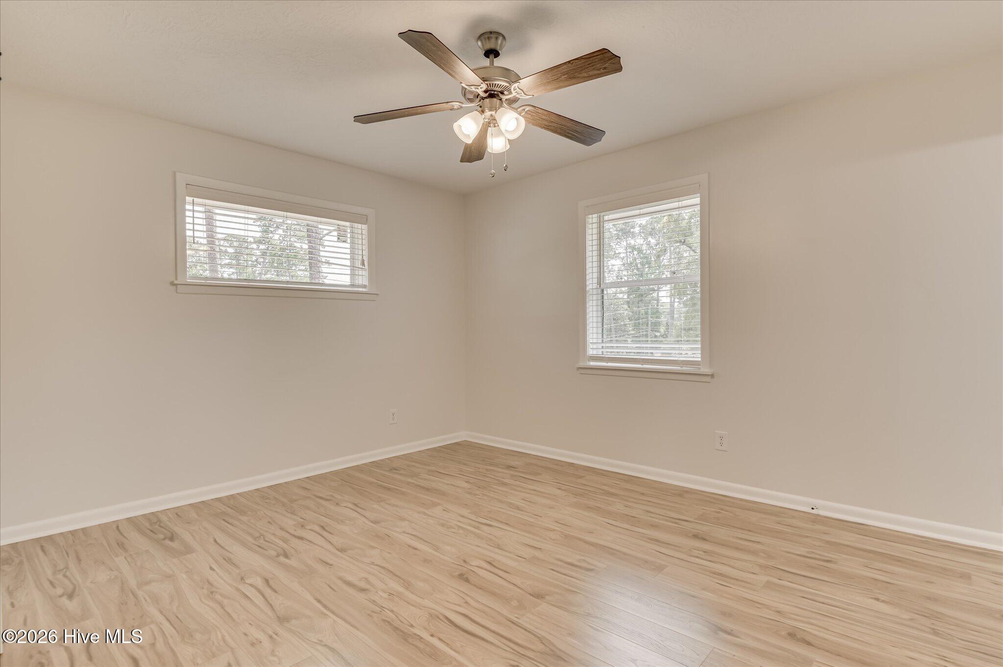 633 Cambridge Court Property Photo 34