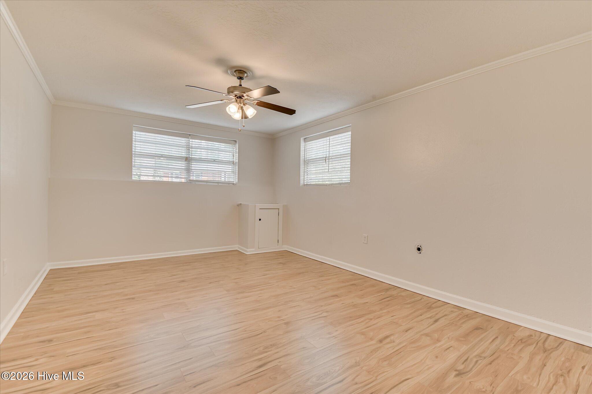 633 Cambridge Court Property Photo 53