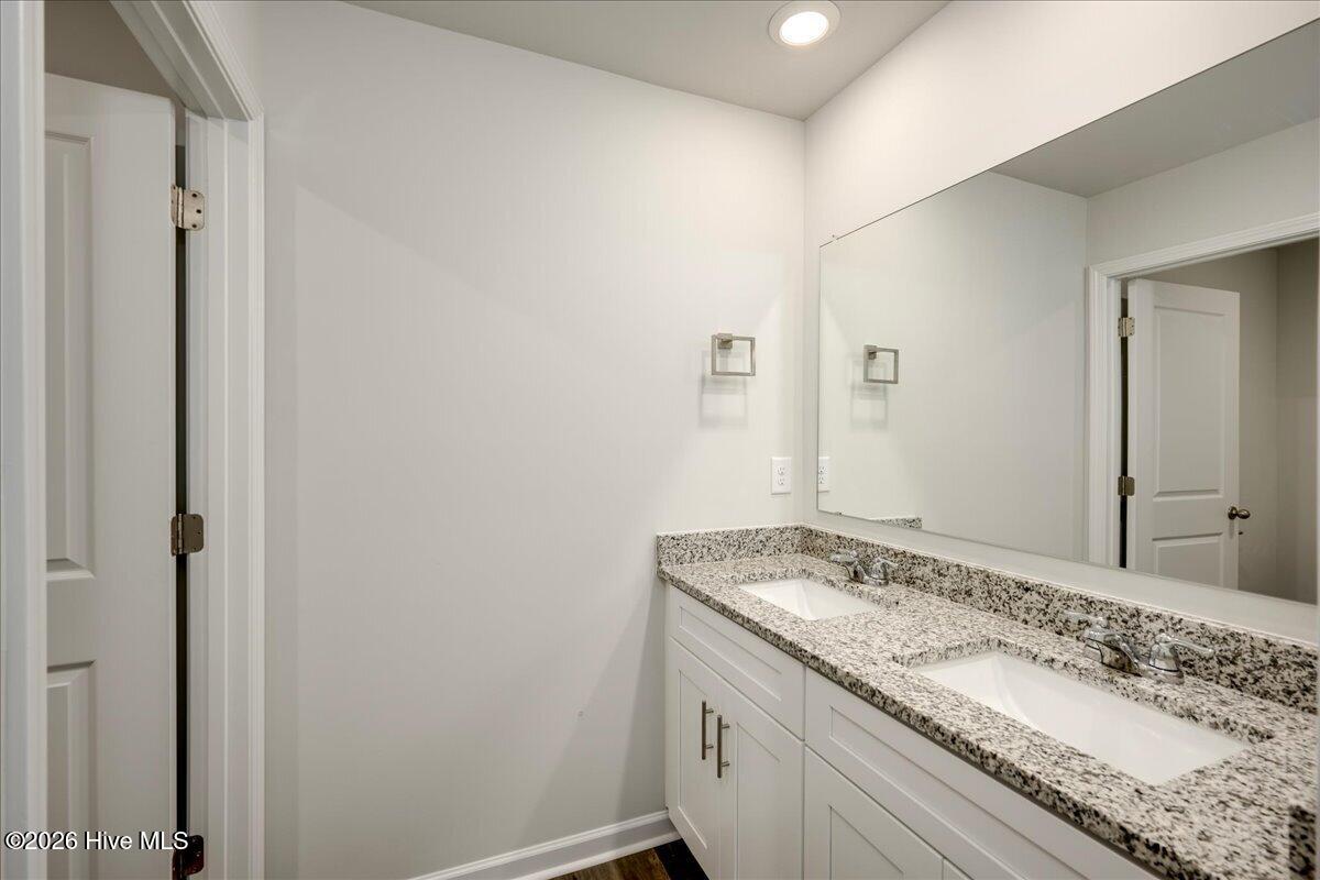 710 Hollis Avenue Property Photo 18